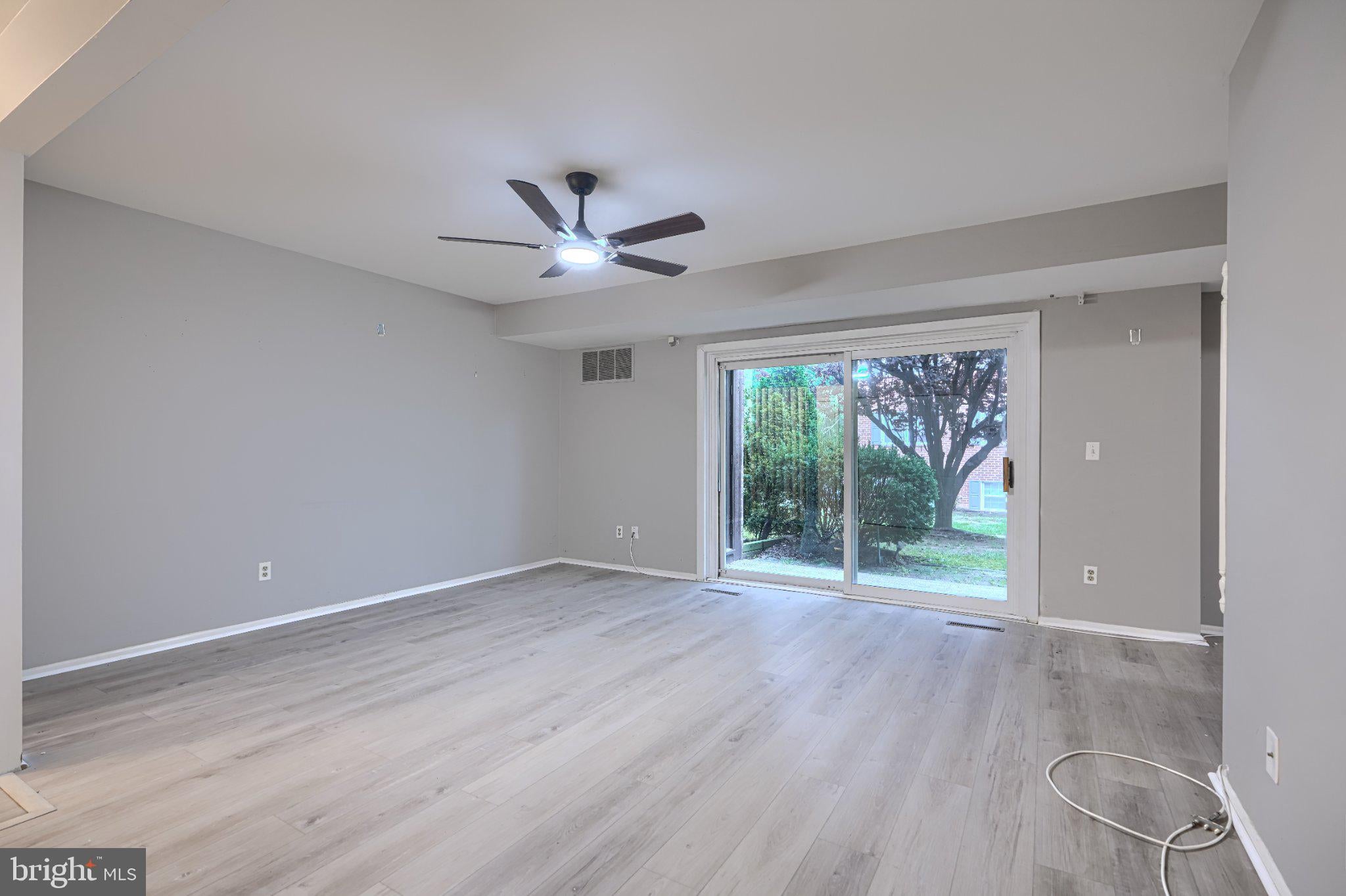 211 CROCKER DRIVE 211-B