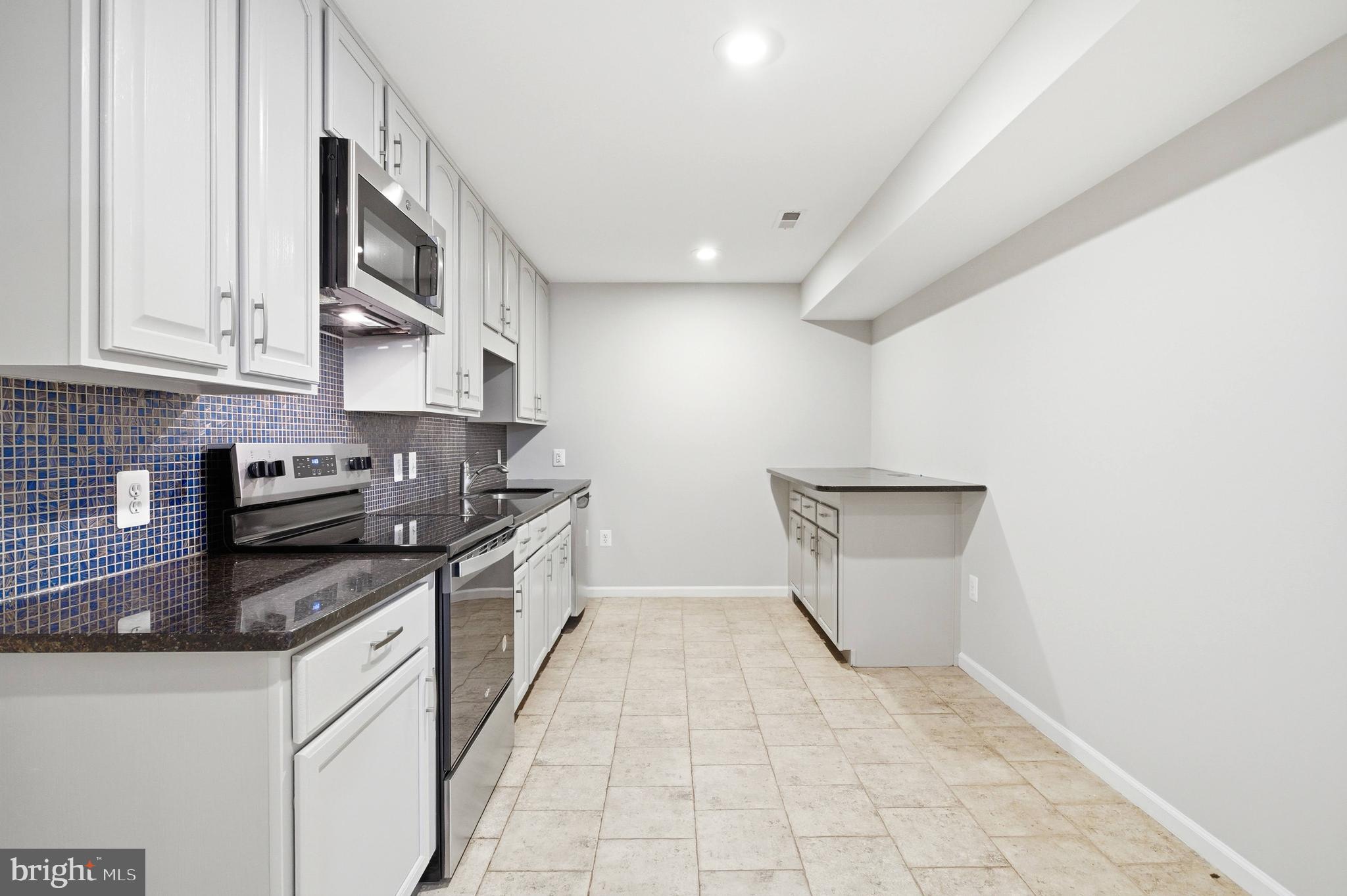 VILLAGE AT LORTON VALLEY - Residential