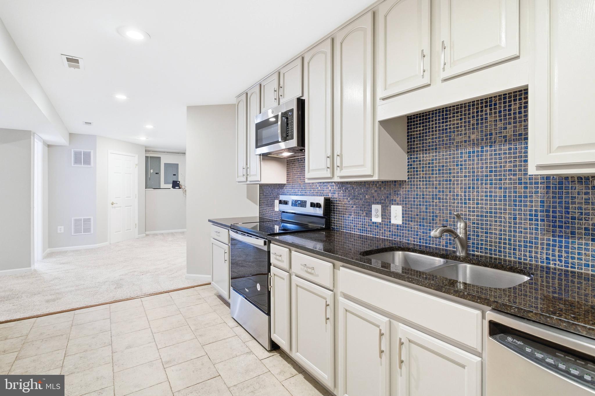 VILLAGE AT LORTON VALLEY - Residential