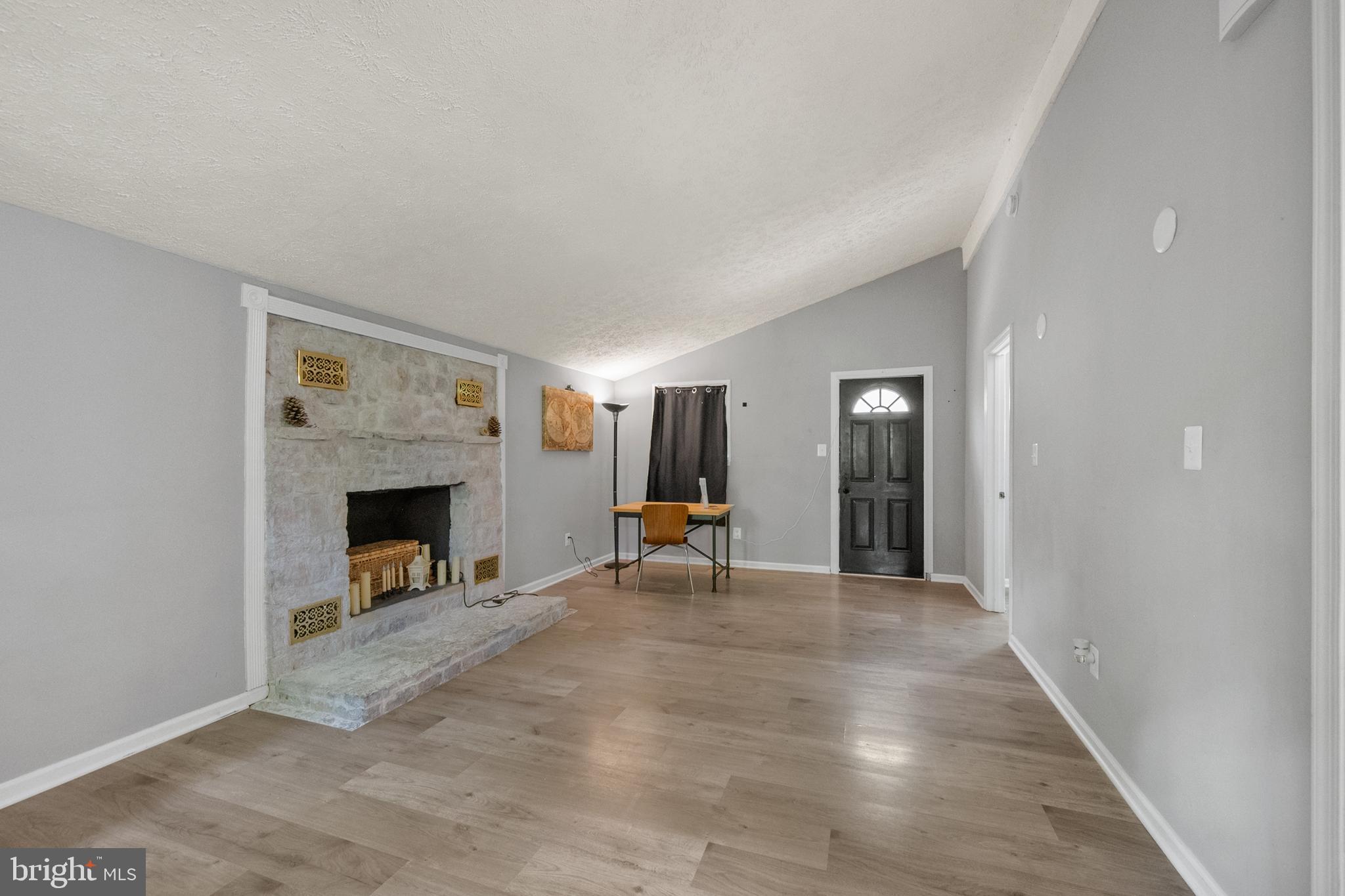 SHAWNEELAND - Residential