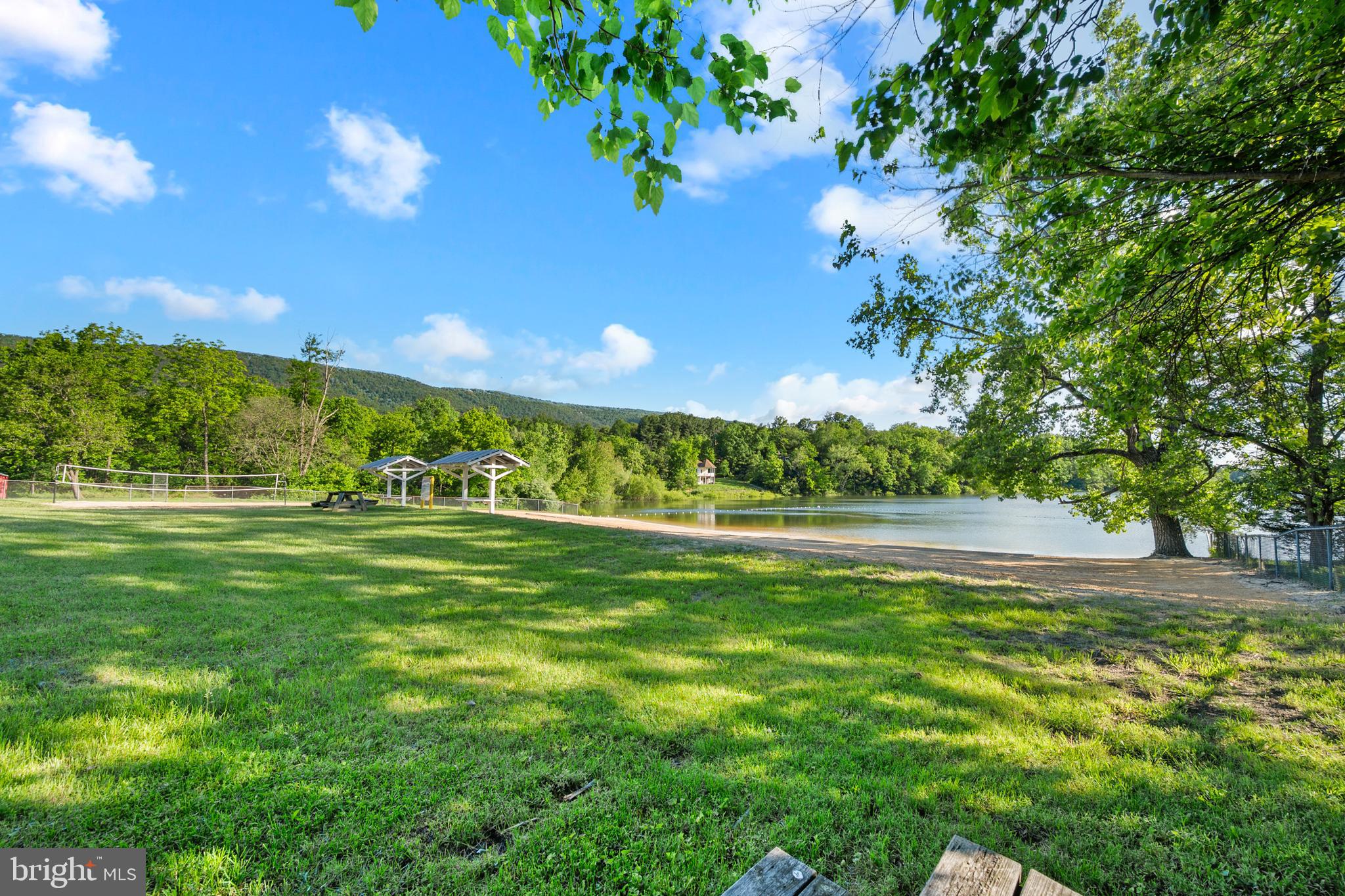 SHAWNEELAND - Residential