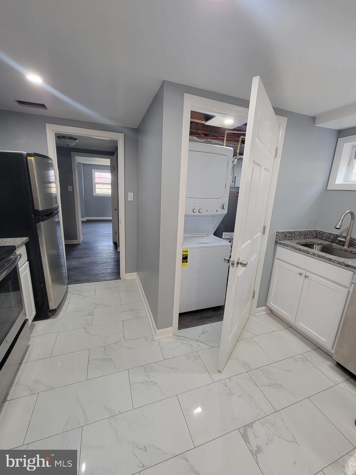 TRUEMAN HEIGHTS - Residential Lease