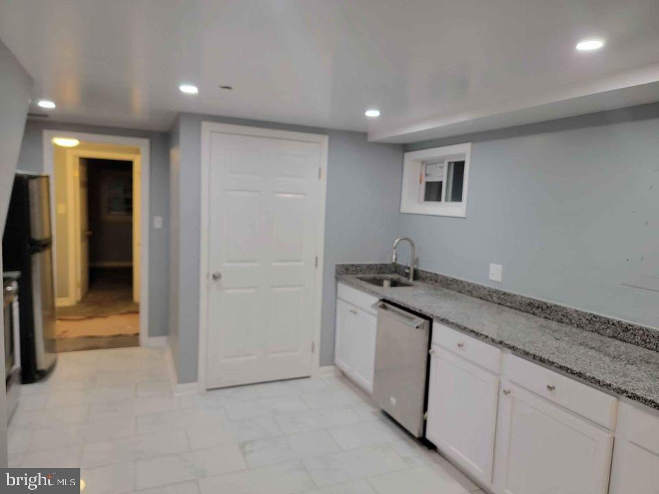 TRUEMAN HEIGHTS - Residential Lease