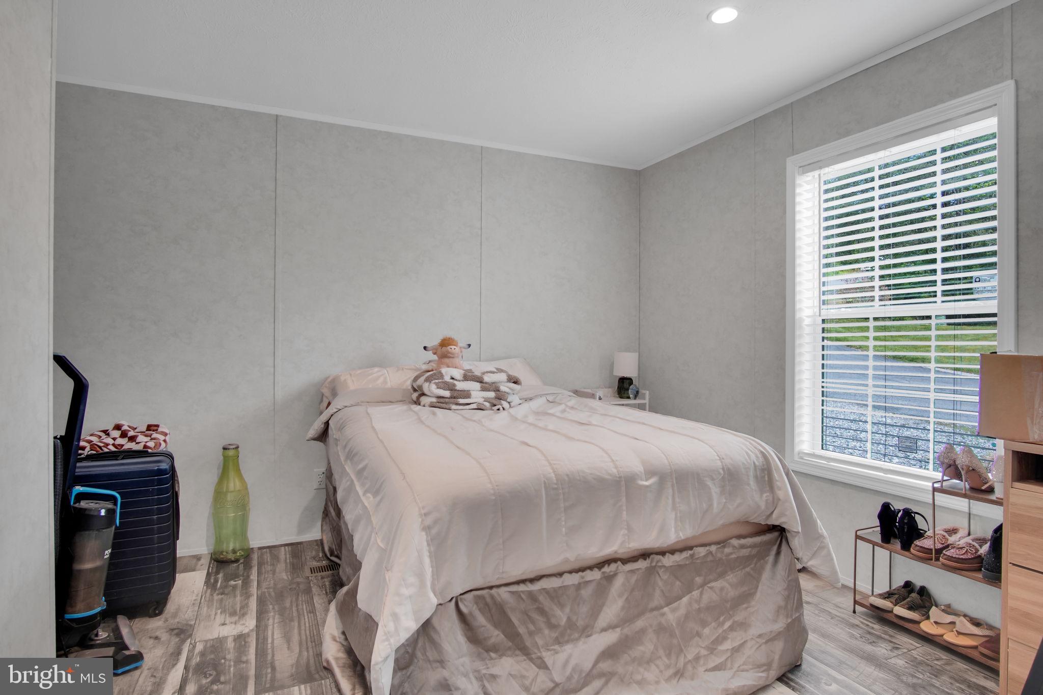 MOUNTAIN VIEW MHC - Residential
