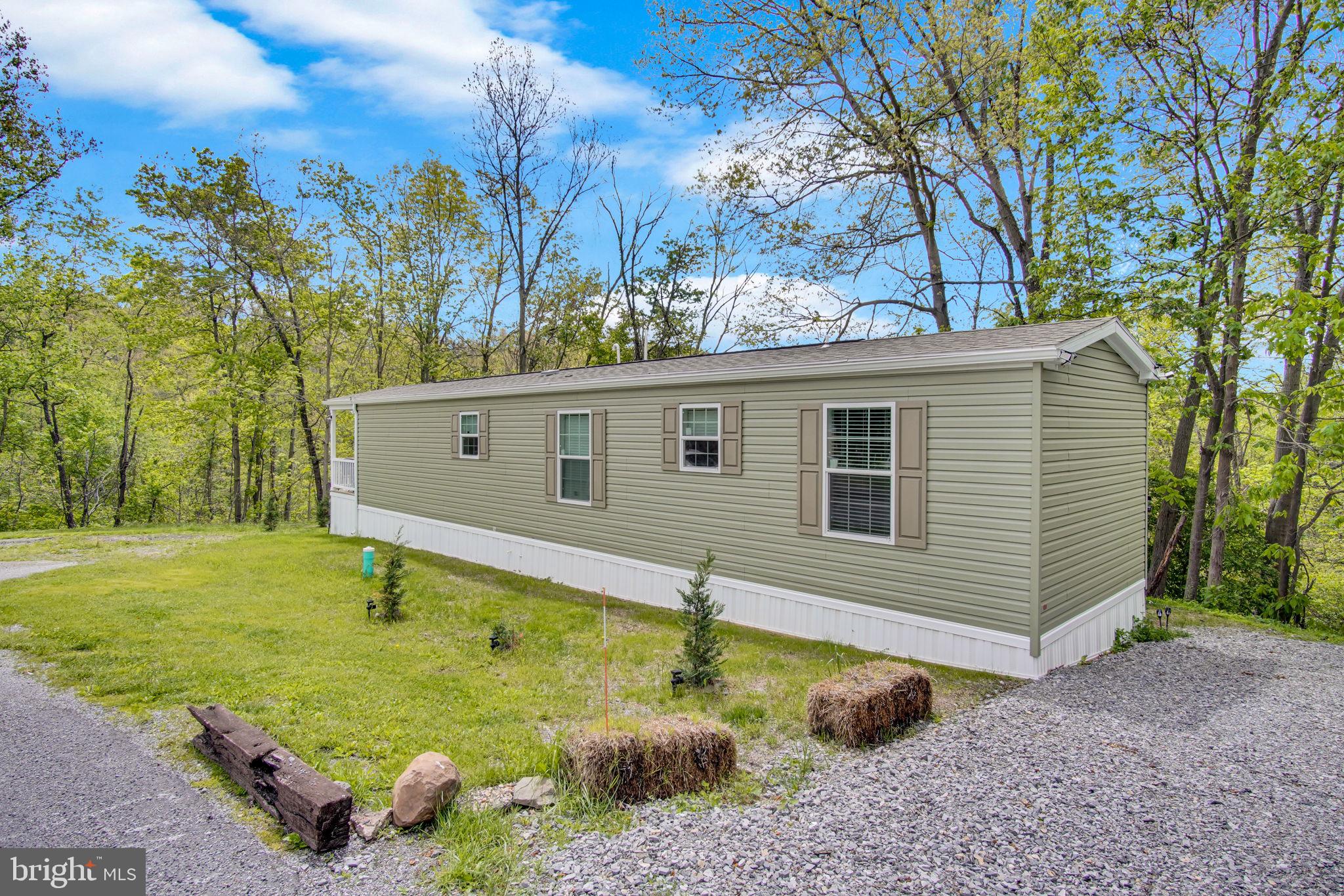 MOUNTAIN VIEW MHC - Residential