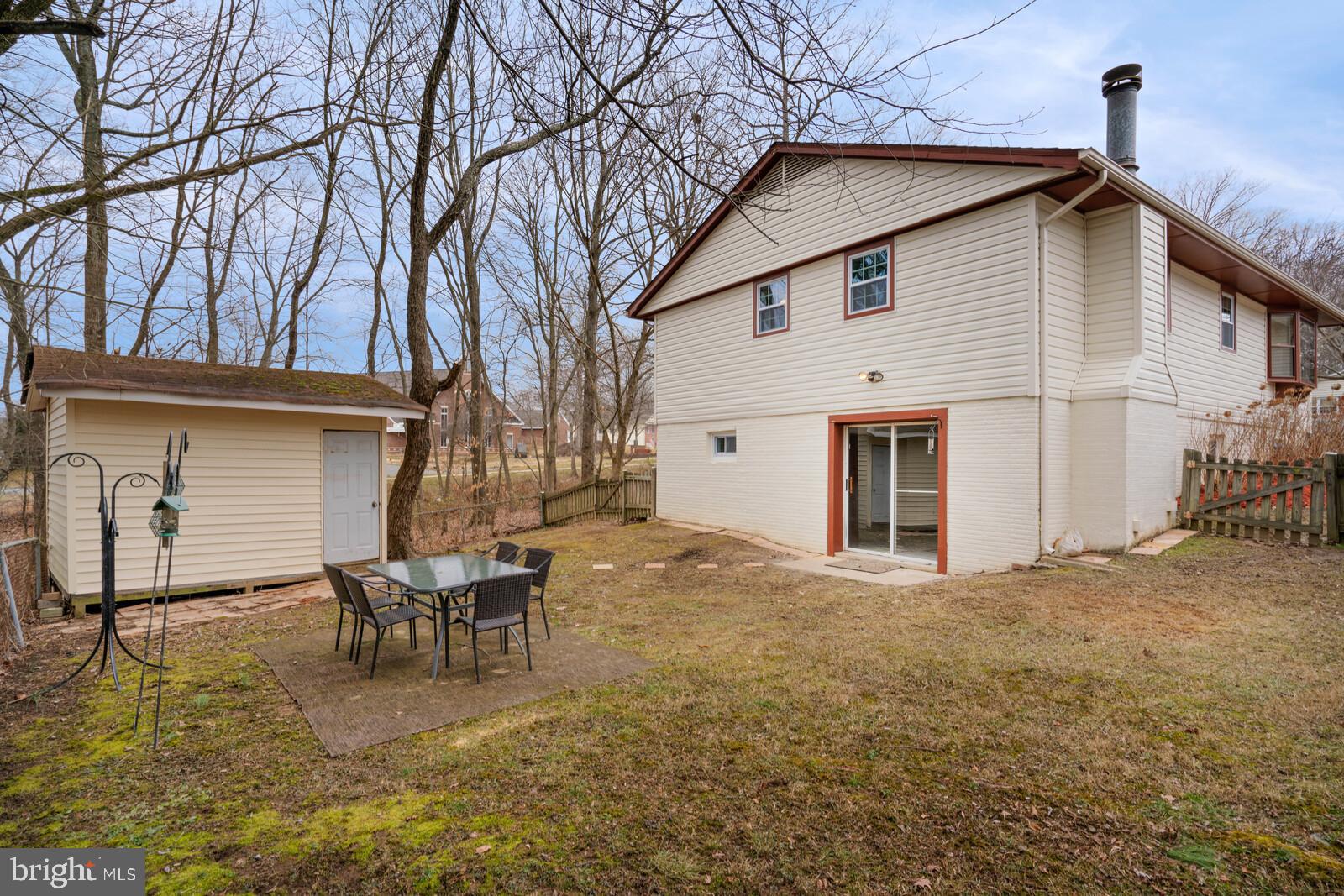 LAKE RIDGE - Residential