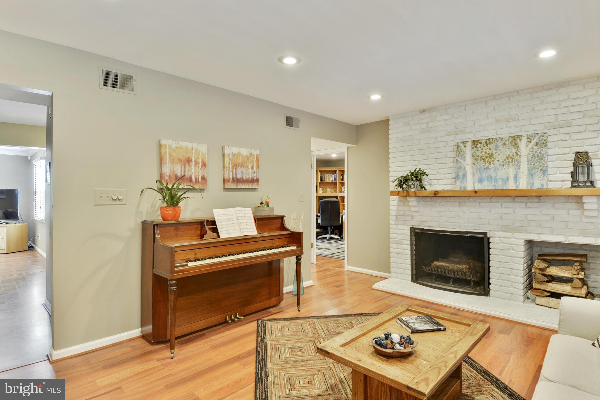 RUNNING BROOK - Residential