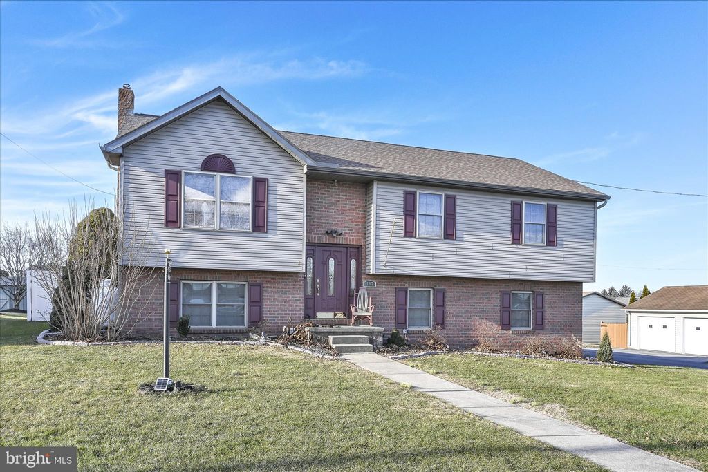 Photo of 107 Vine Street, RICHLAND, PA 17087 (MLS # PALN2024154)