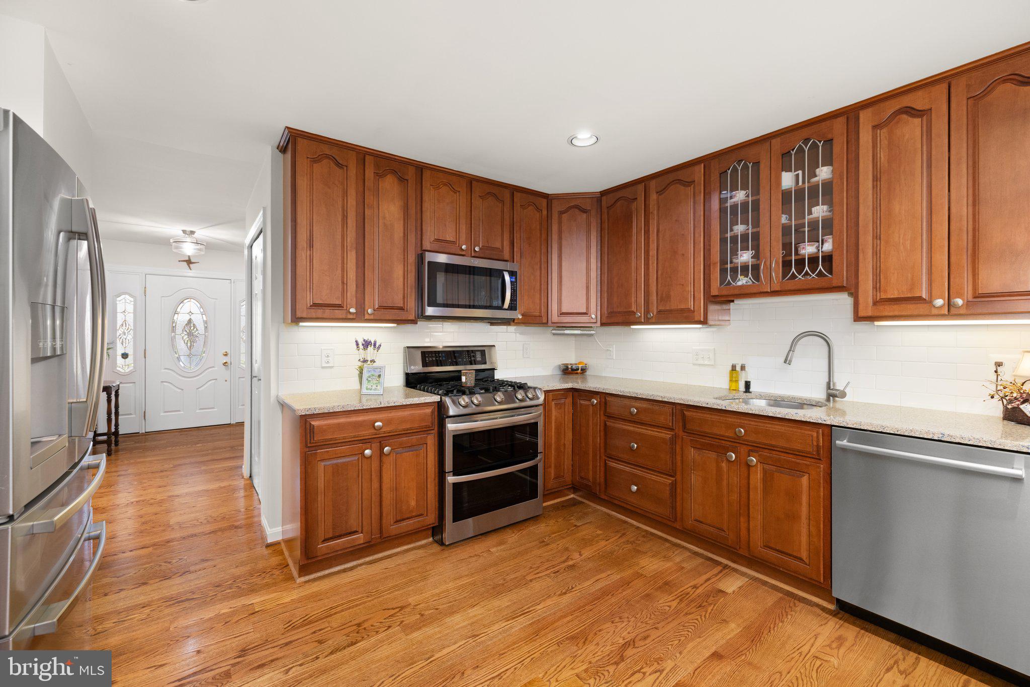 LONGWOOD KNOLLS - Residential