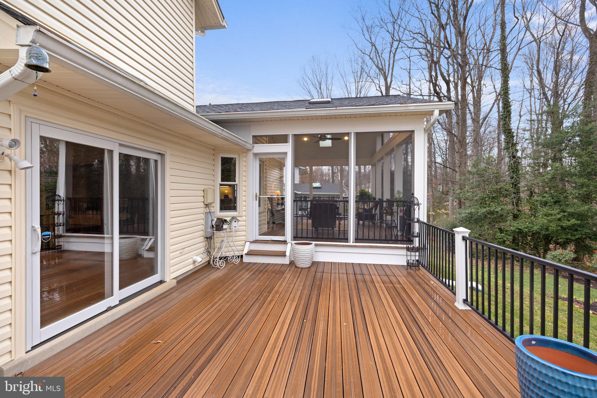 LONGWOOD KNOLLS - Residential