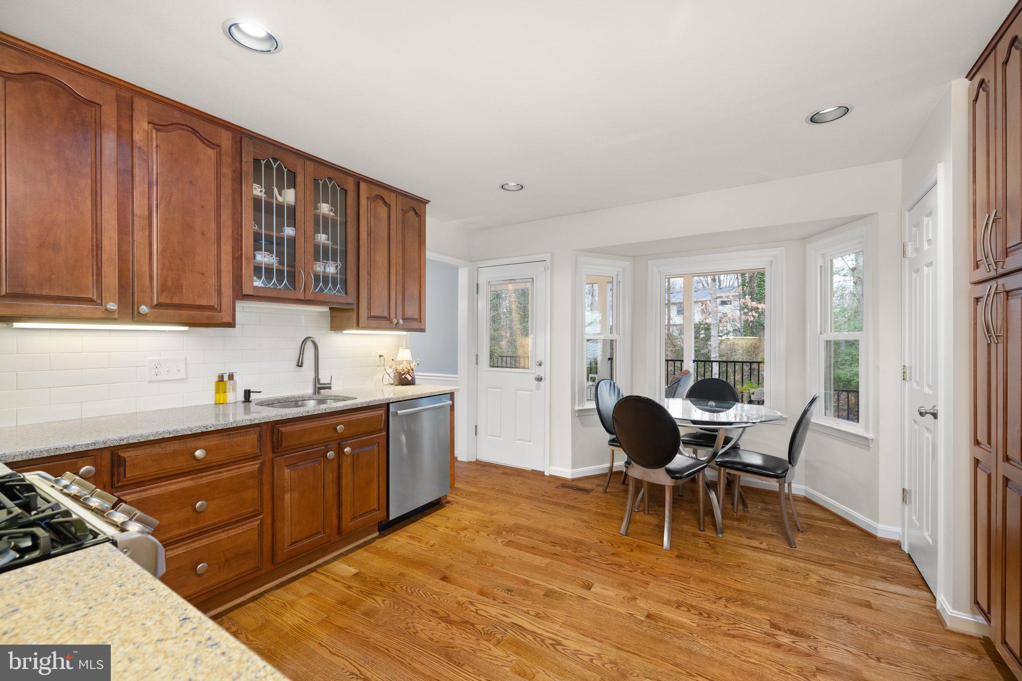 LONGWOOD KNOLLS - Residential