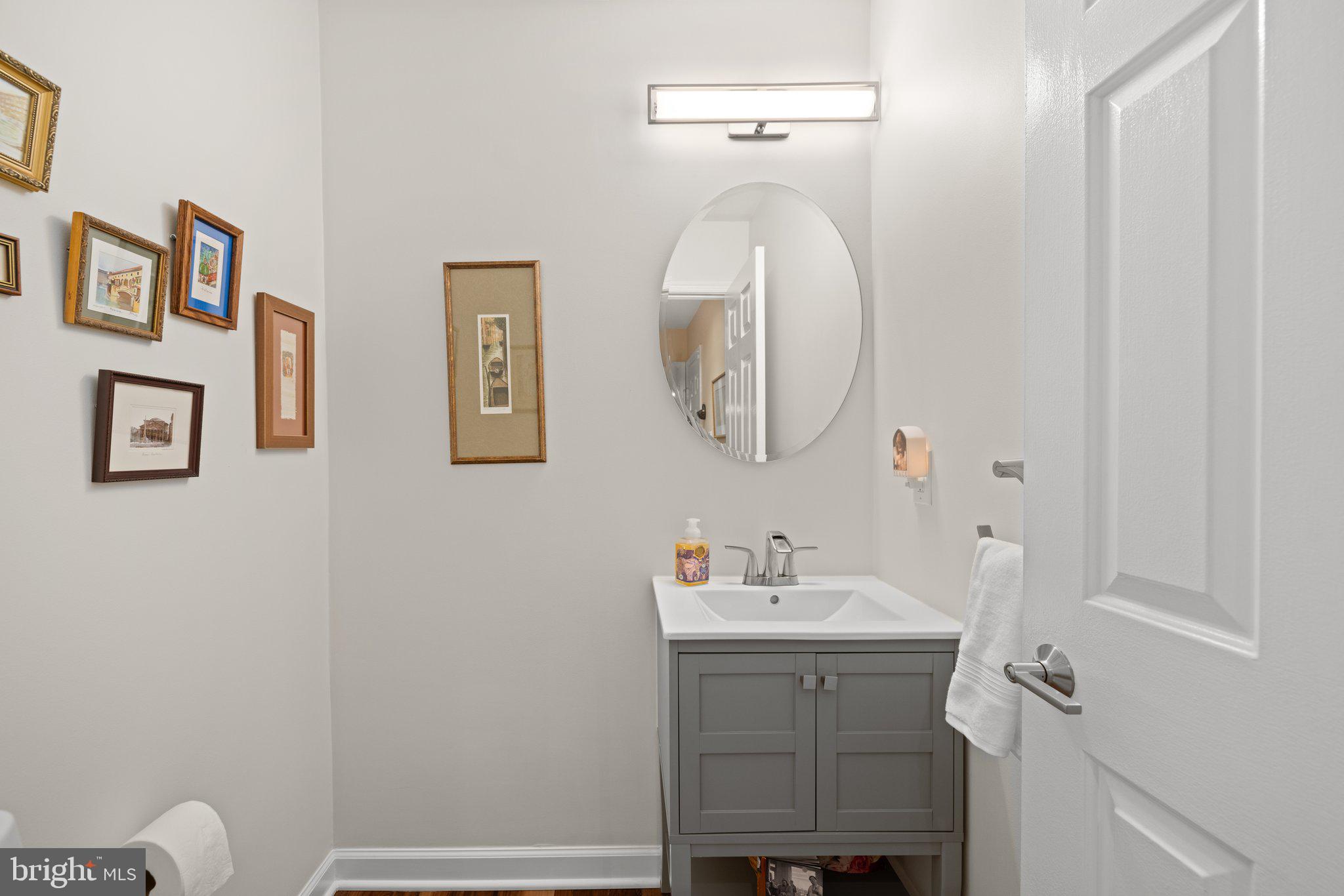 LONGWOOD KNOLLS - Residential