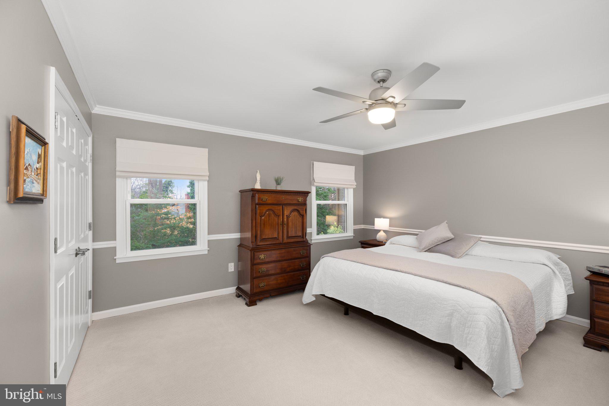 LONGWOOD KNOLLS - Residential