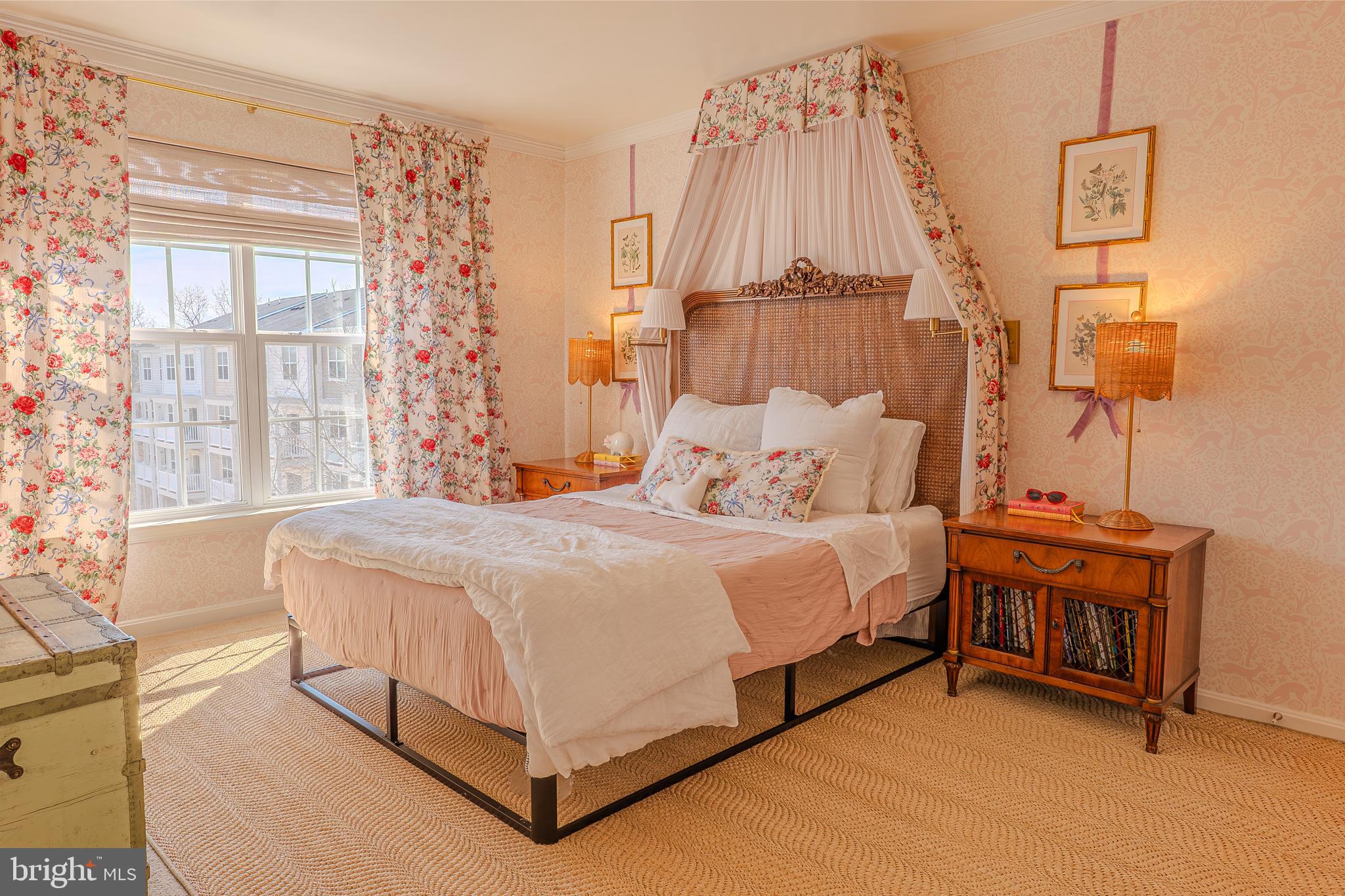 MARKET CENTER CONDOMINIUM - Residential