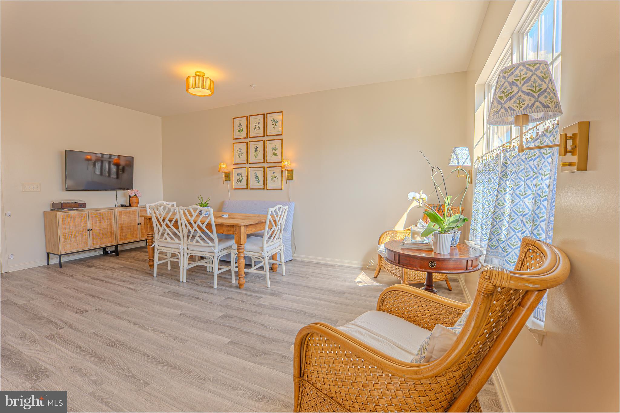 MARKET CENTER CONDOMINIUM - Residential