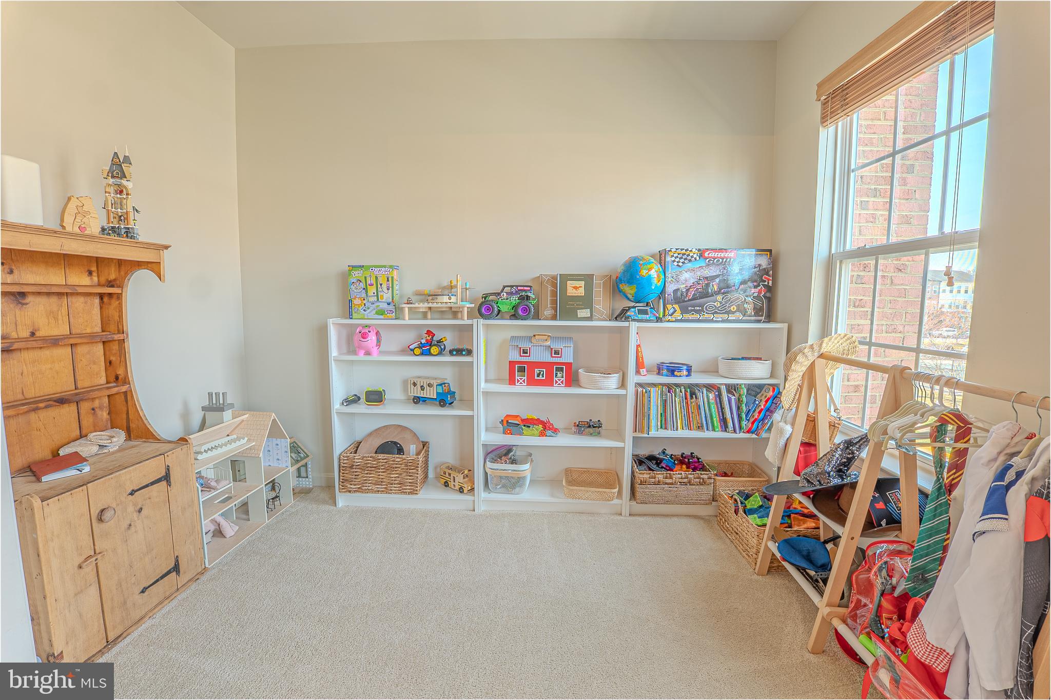 MARKET CENTER CONDOMINIUM - Residential