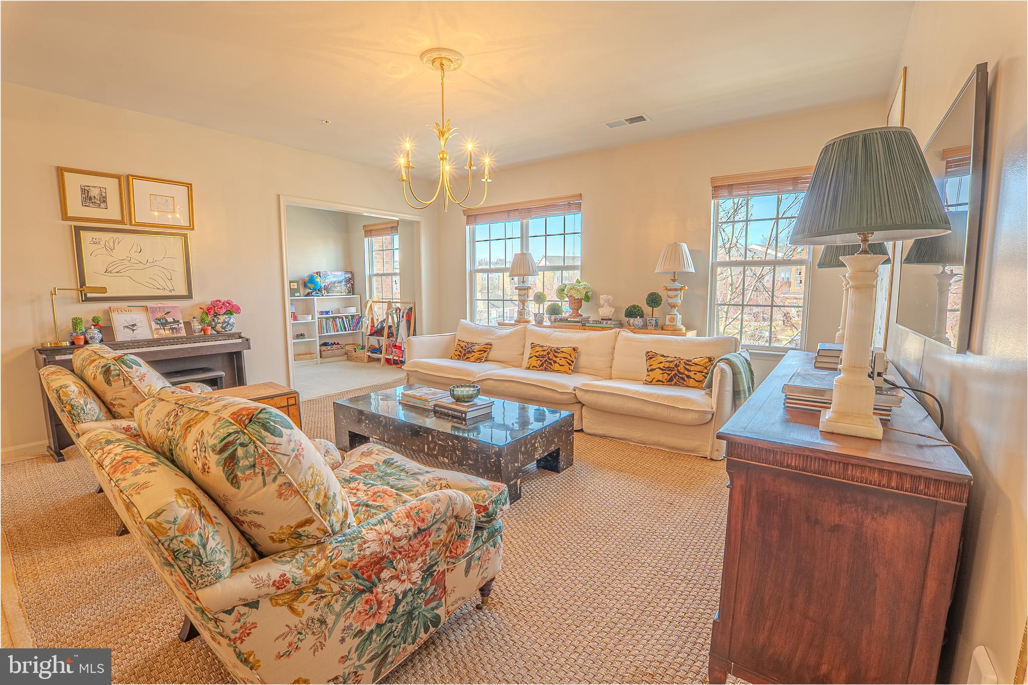 MARKET CENTER CONDOMINIUM - Residential