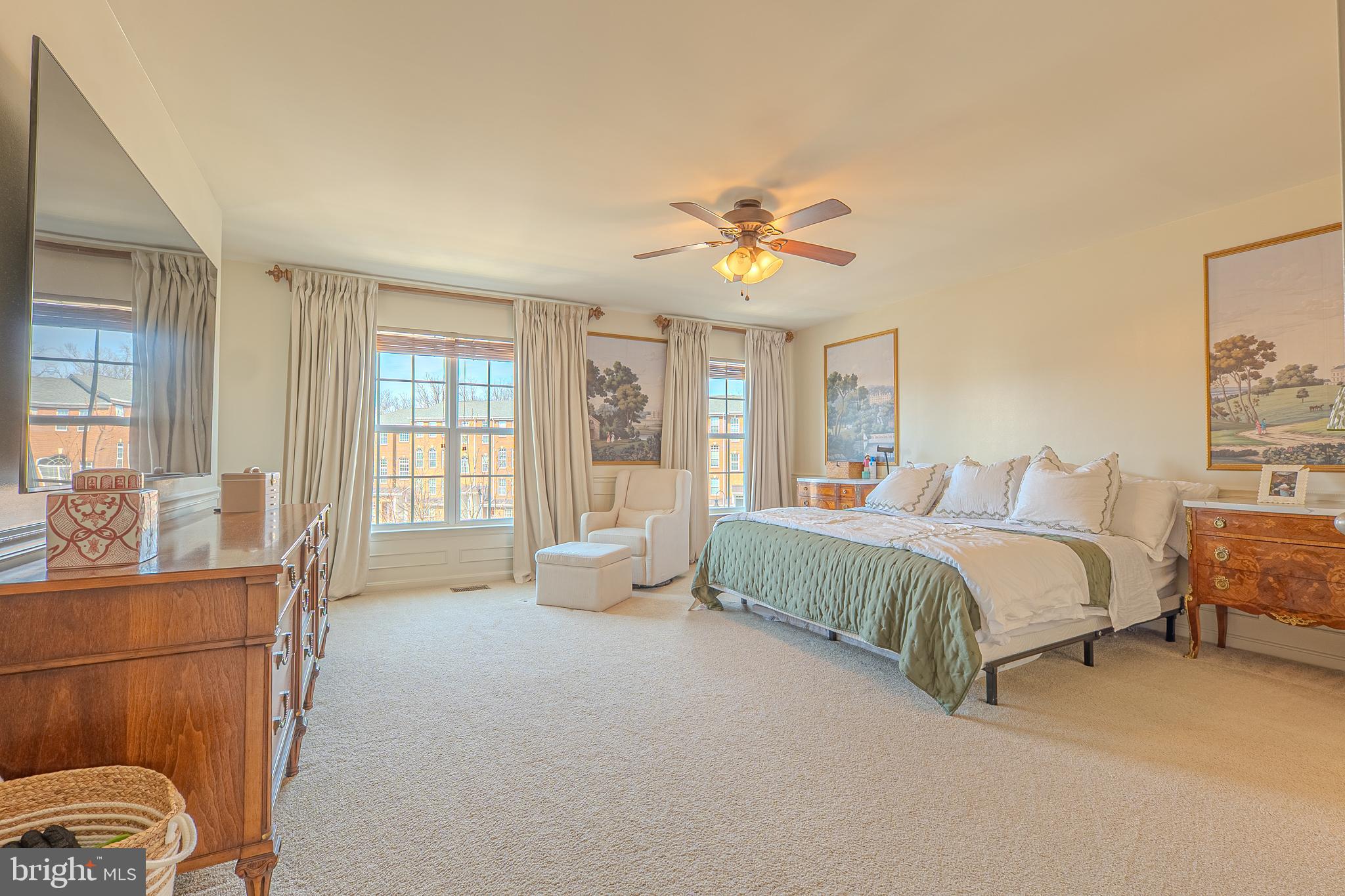 MARKET CENTER CONDOMINIUM - Residential