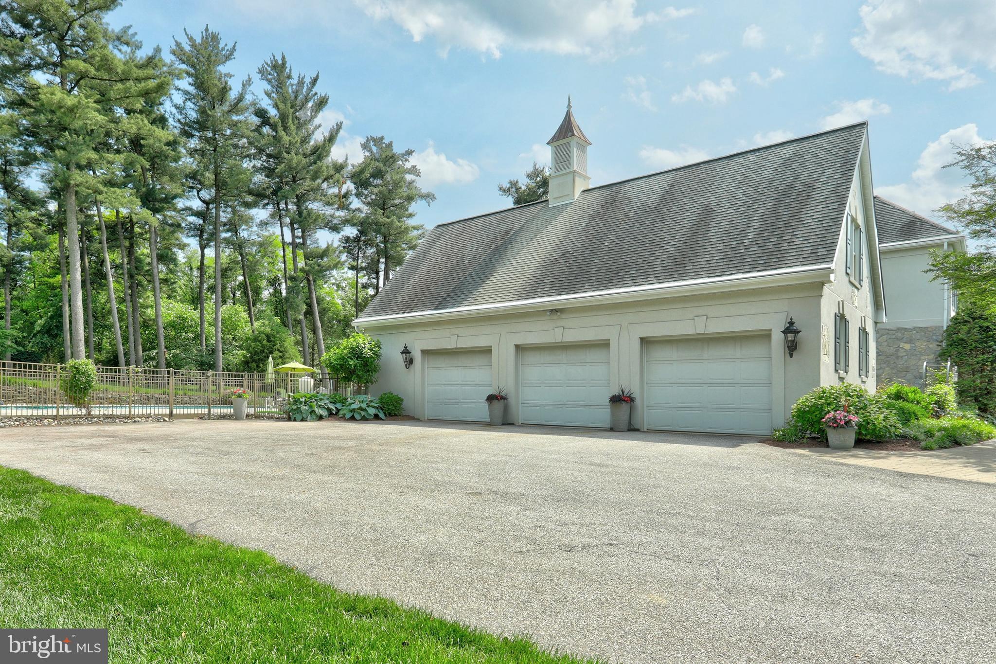 RESERVOIR ESTATES - Residential