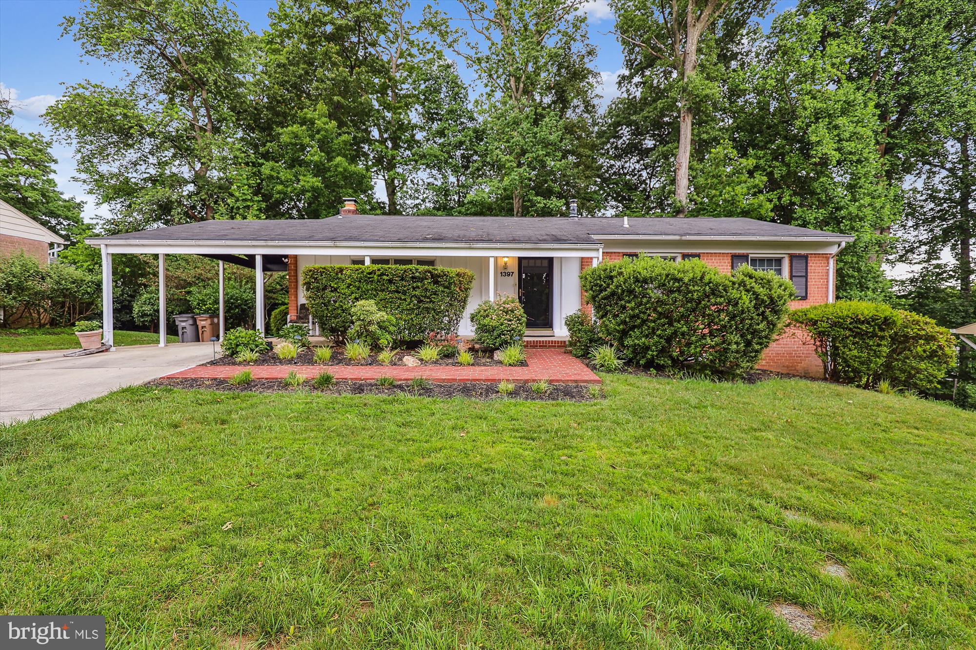 POTOMAC WOODS - Residential Lease