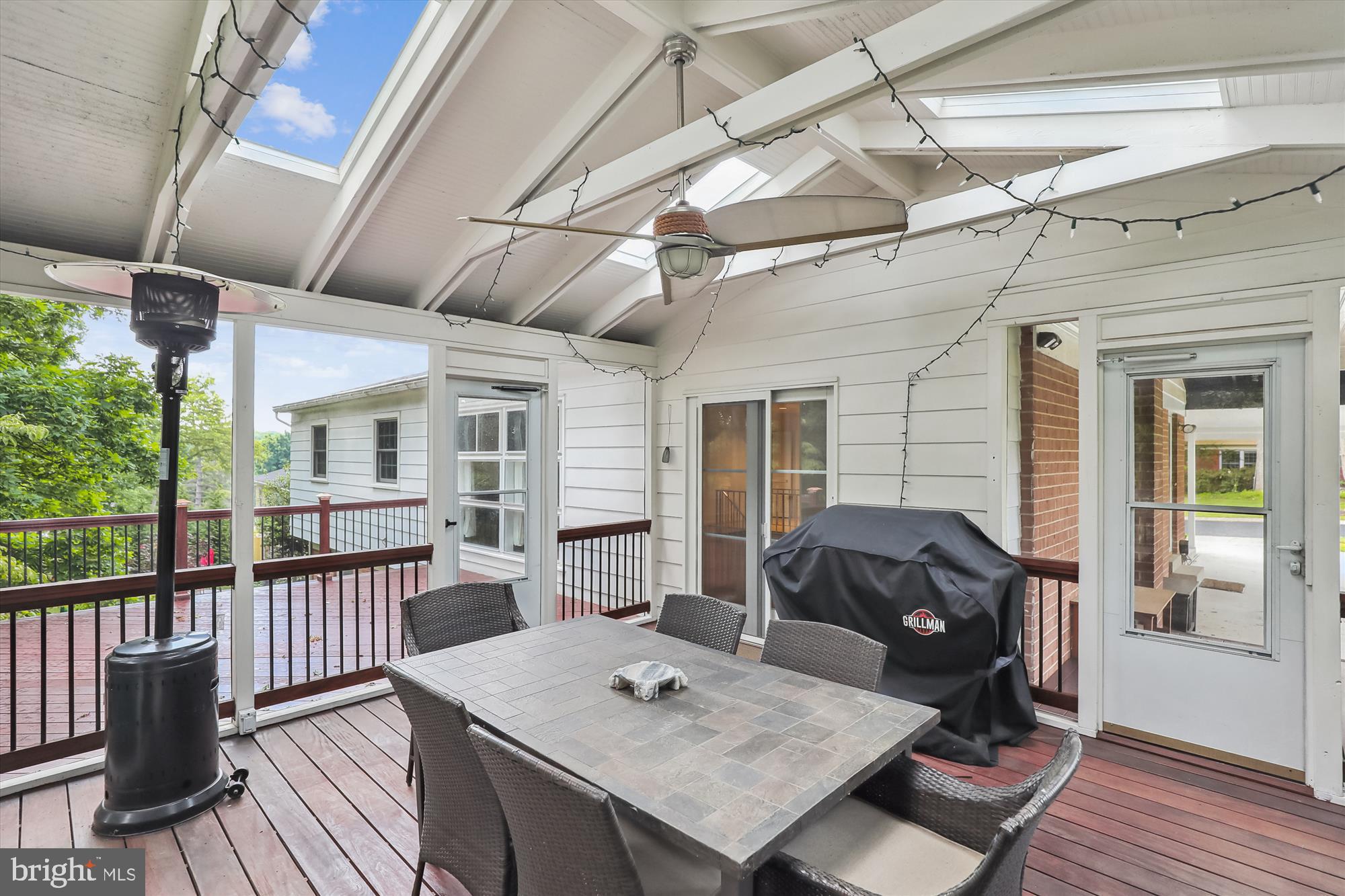 POTOMAC WOODS - Residential Lease