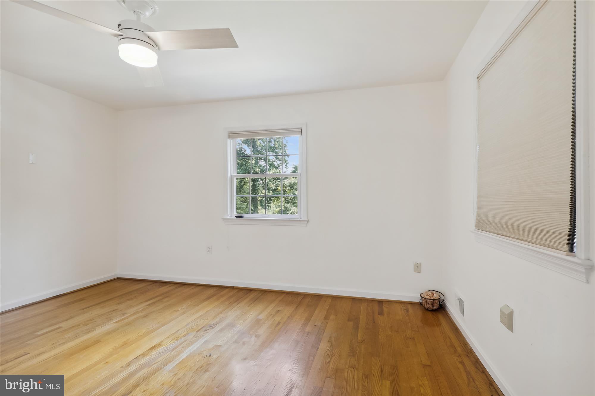 POTOMAC WOODS - Residential Lease