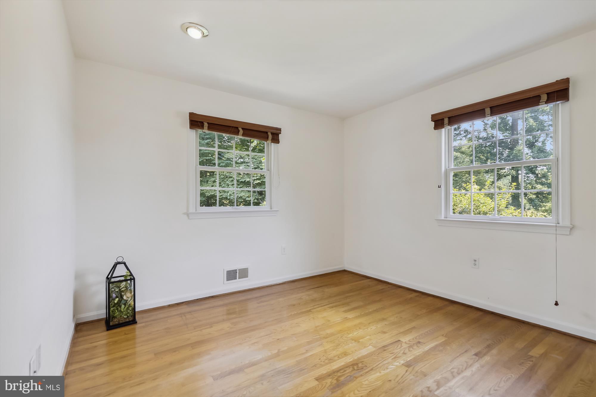 POTOMAC WOODS - Residential Lease