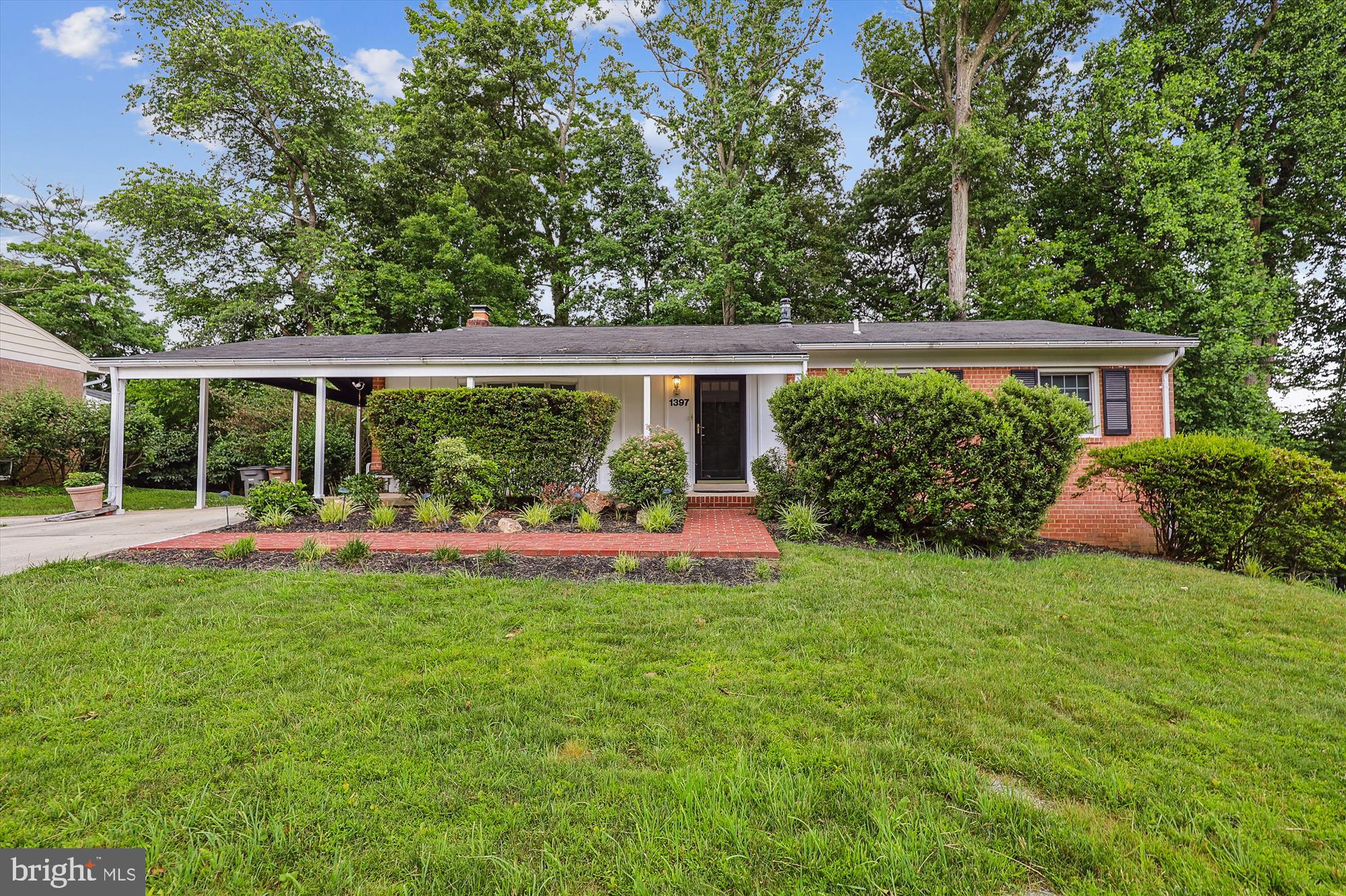 POTOMAC WOODS - Residential Lease