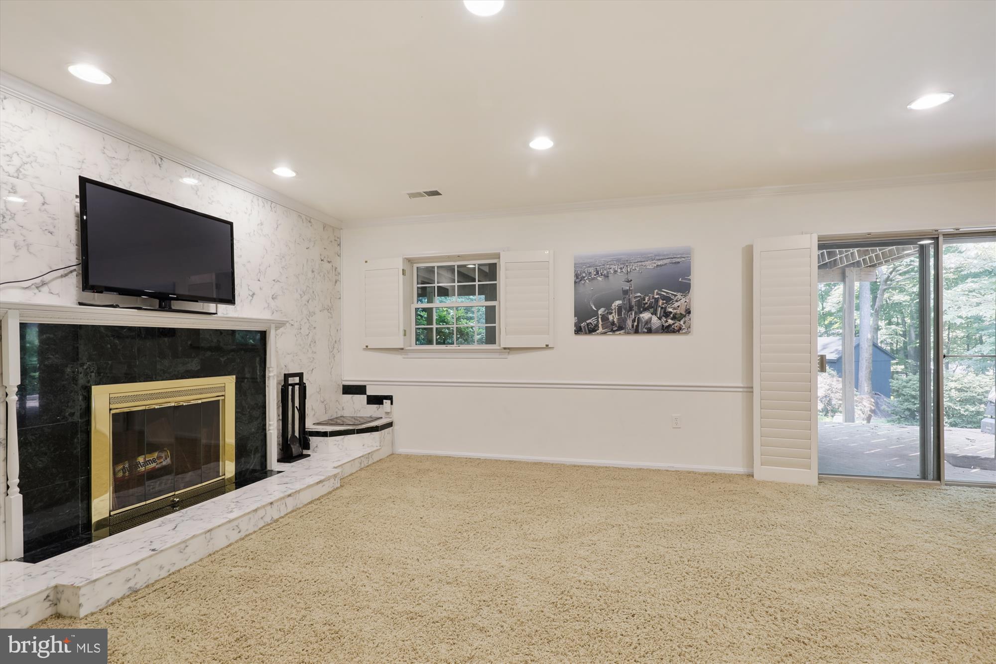 POTOMAC WOODS - Residential Lease