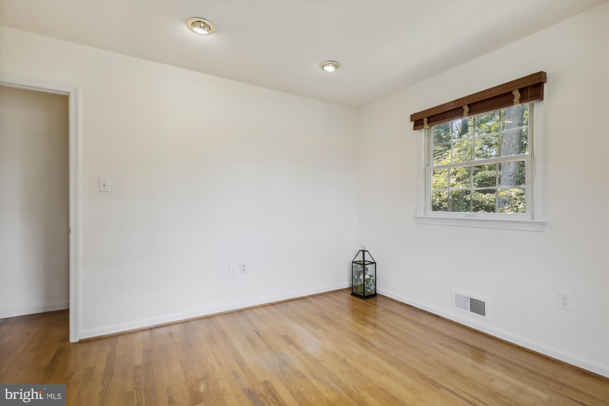 POTOMAC WOODS - Residential Lease