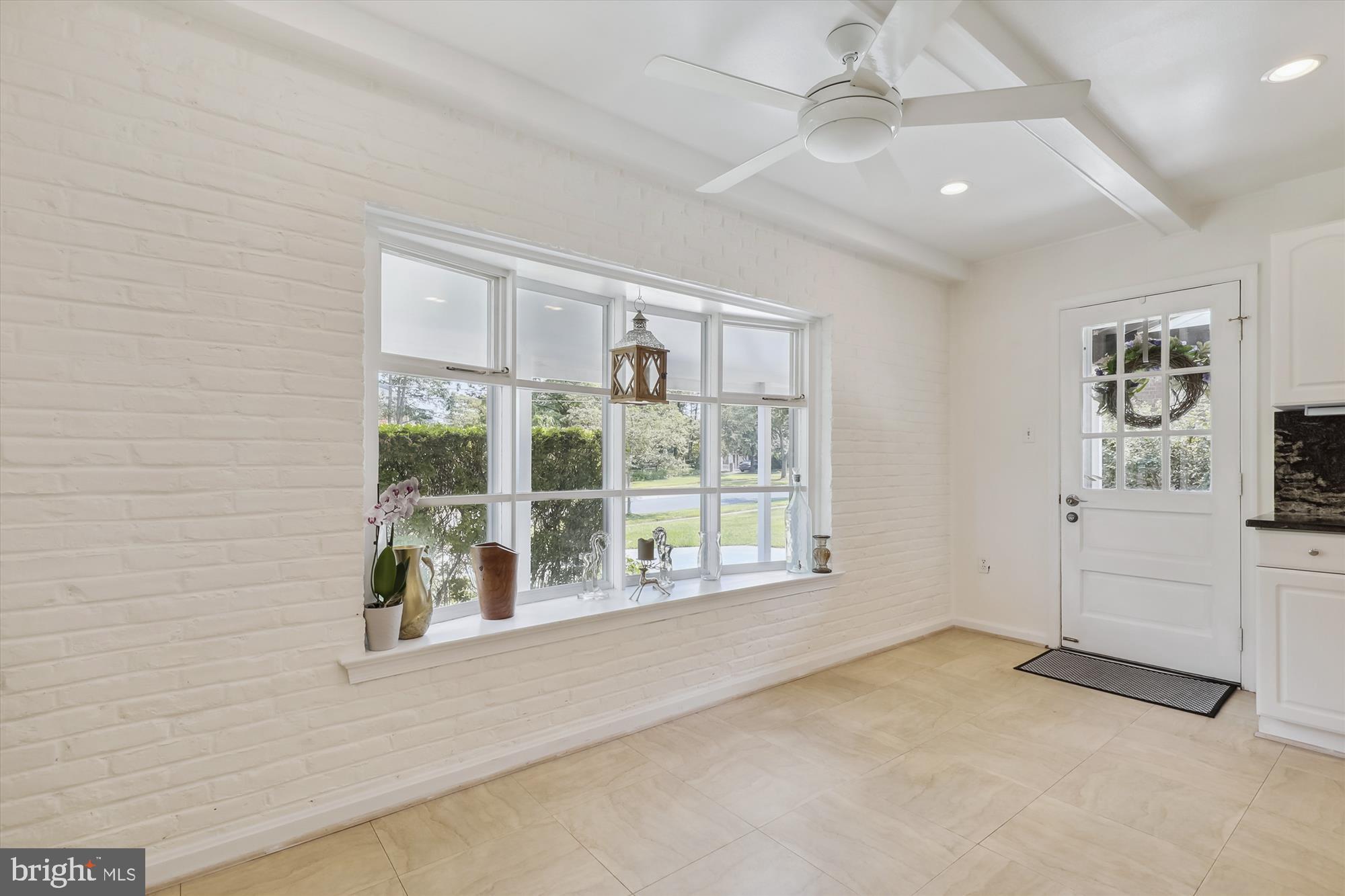 POTOMAC WOODS - Residential Lease