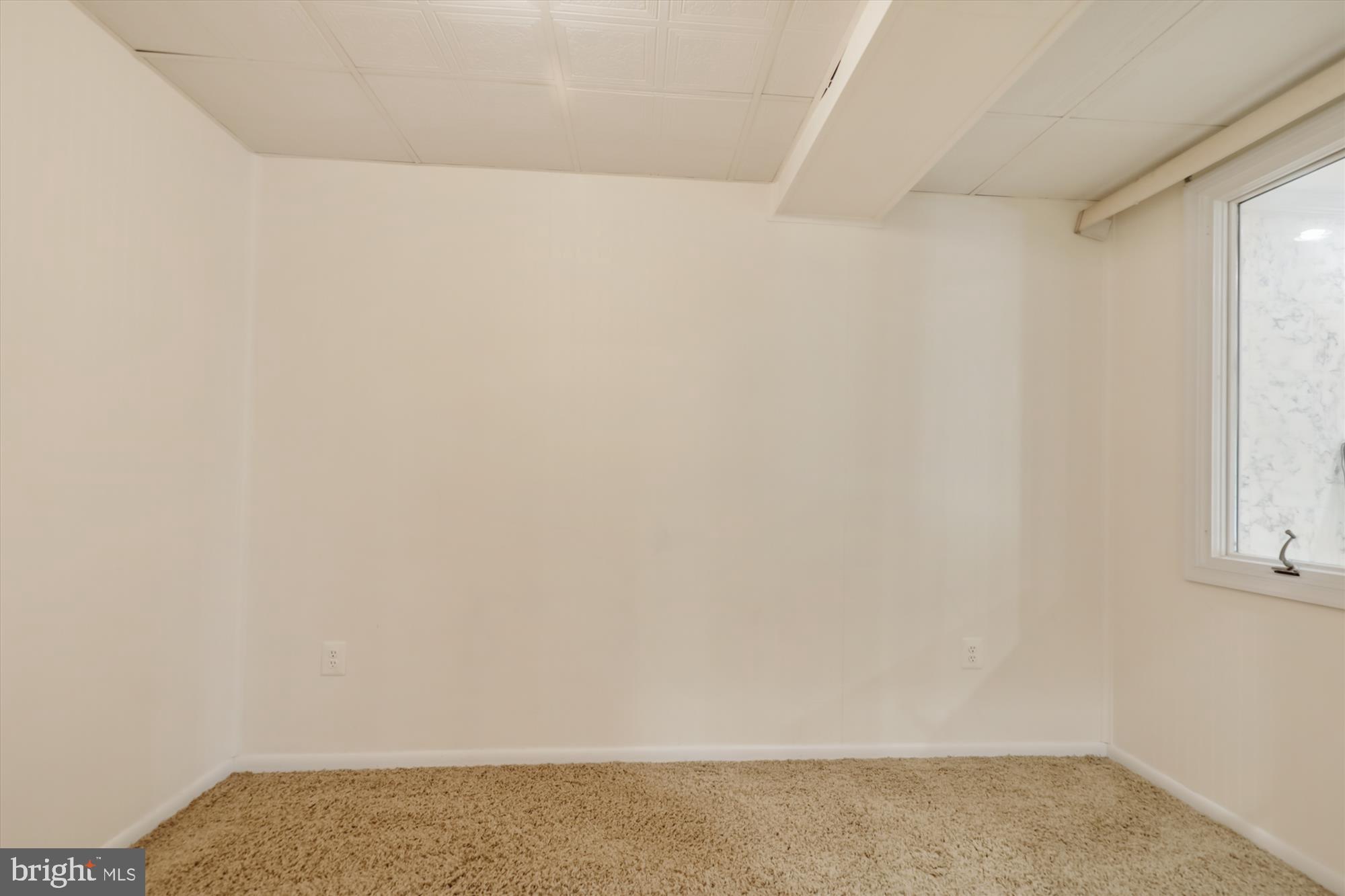 POTOMAC WOODS - Residential Lease