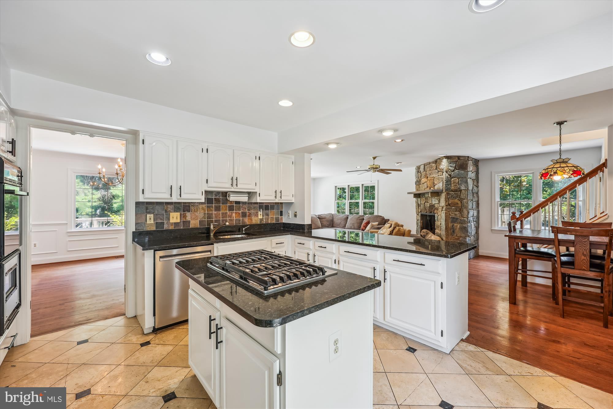 FALLS BEND - Residential