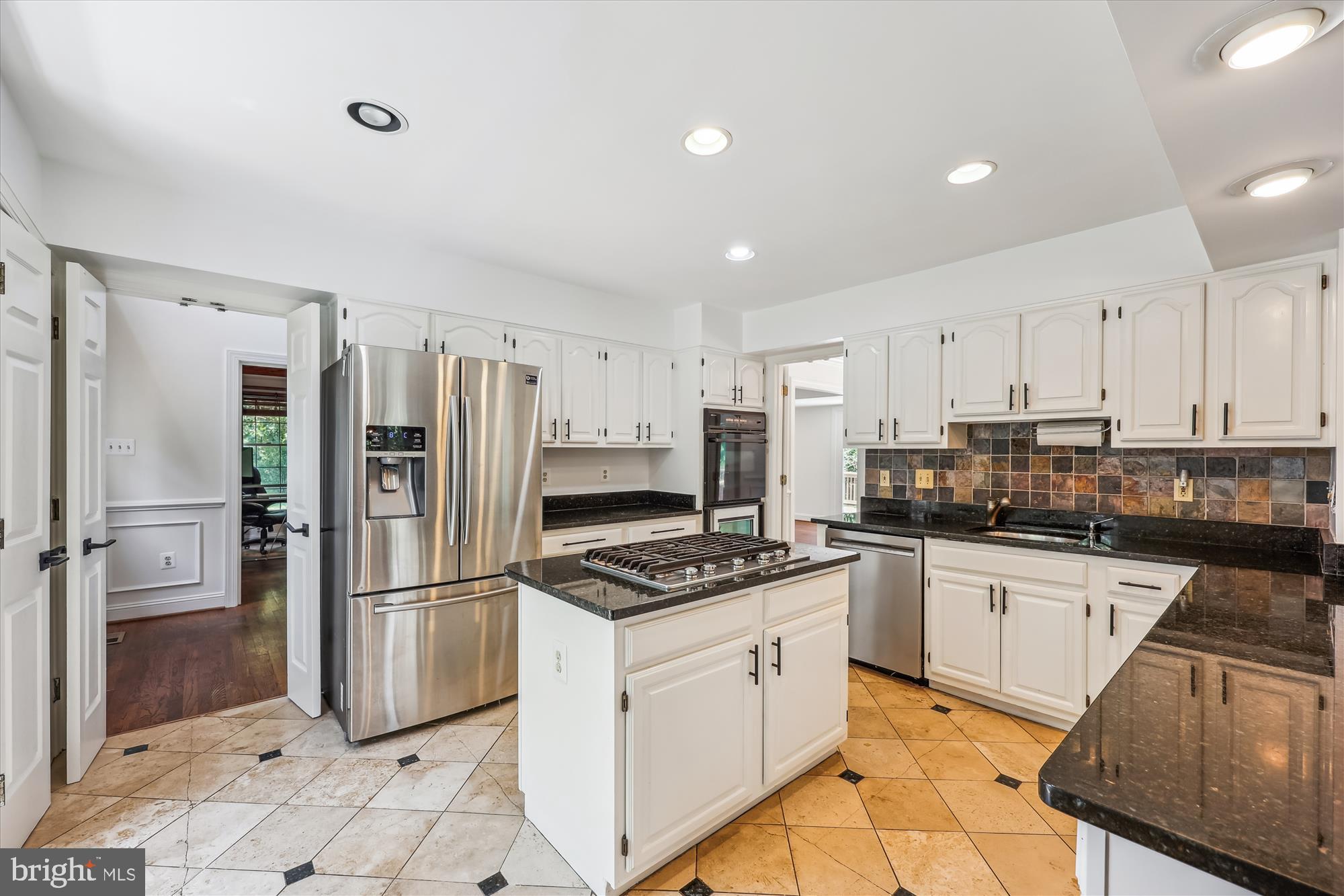 FALLS BEND - Residential