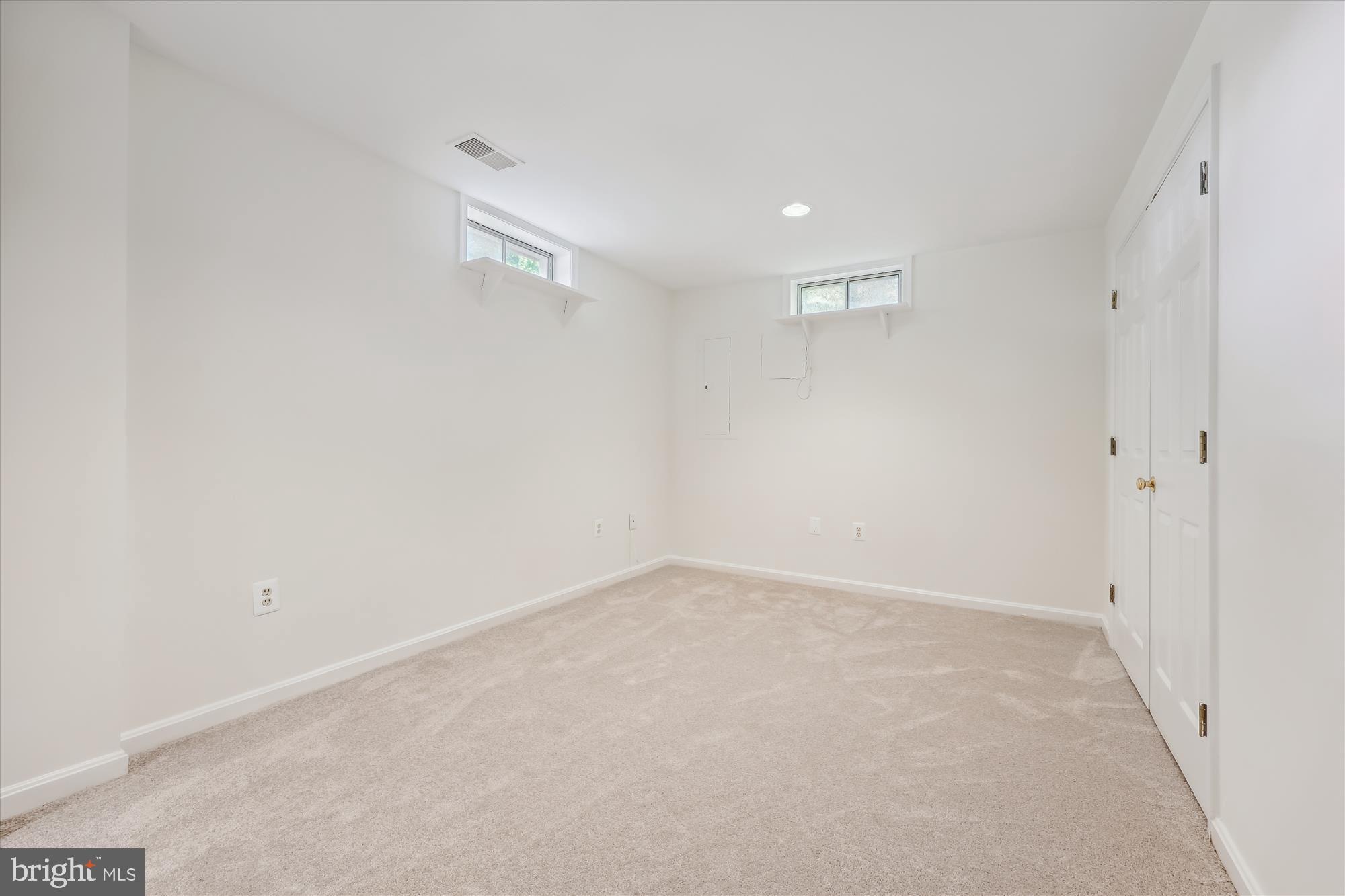 FALLS BEND - Residential