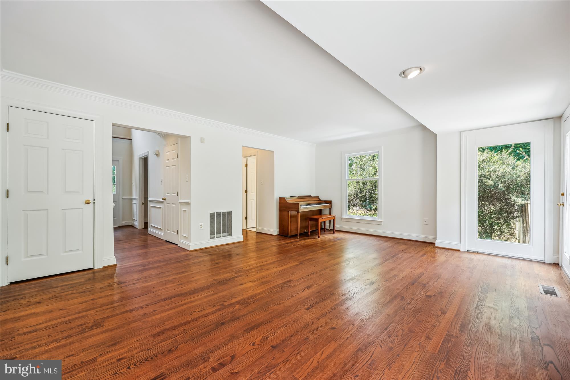 FALLS BEND - Residential