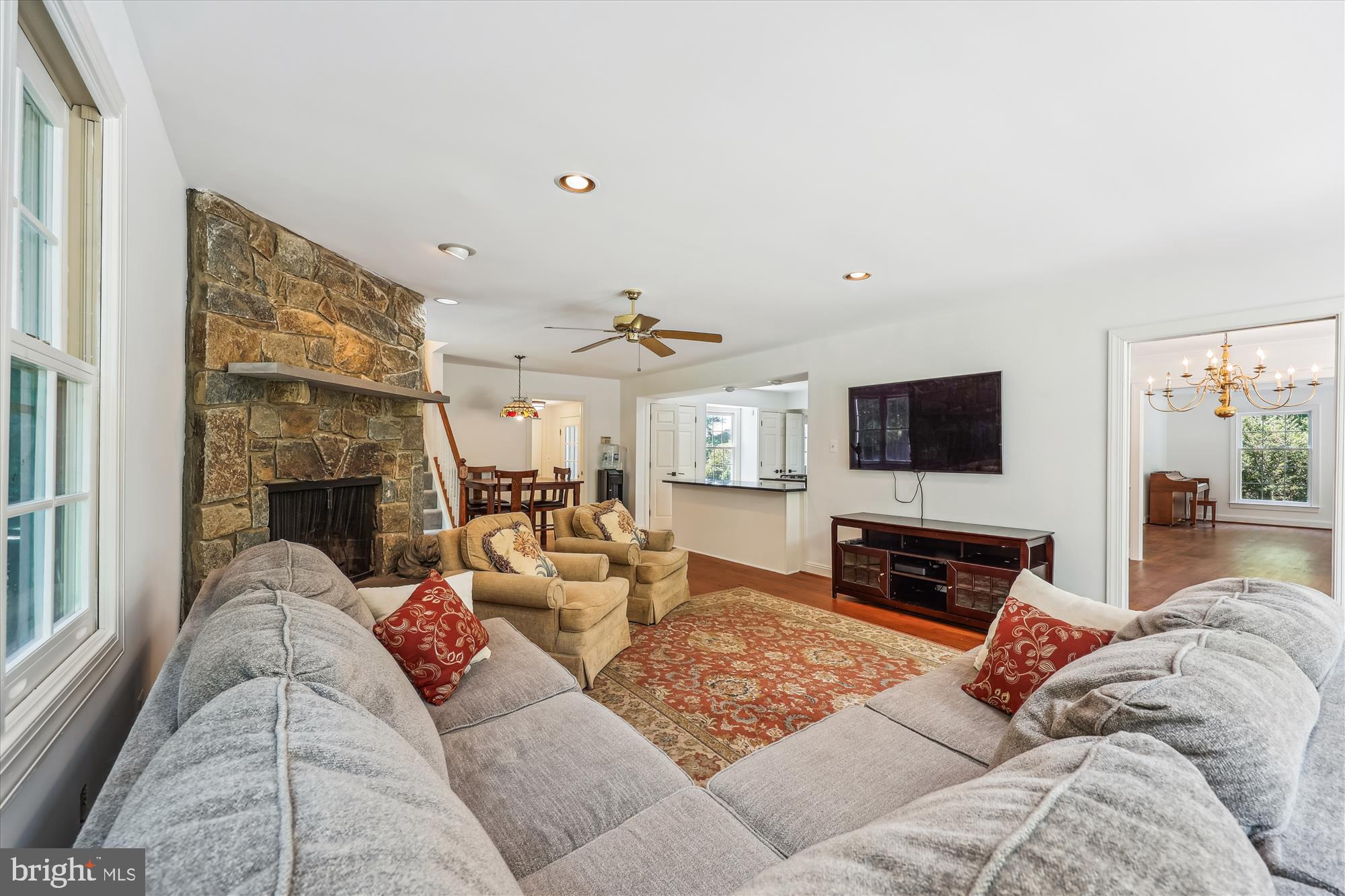 FALLS BEND - Residential