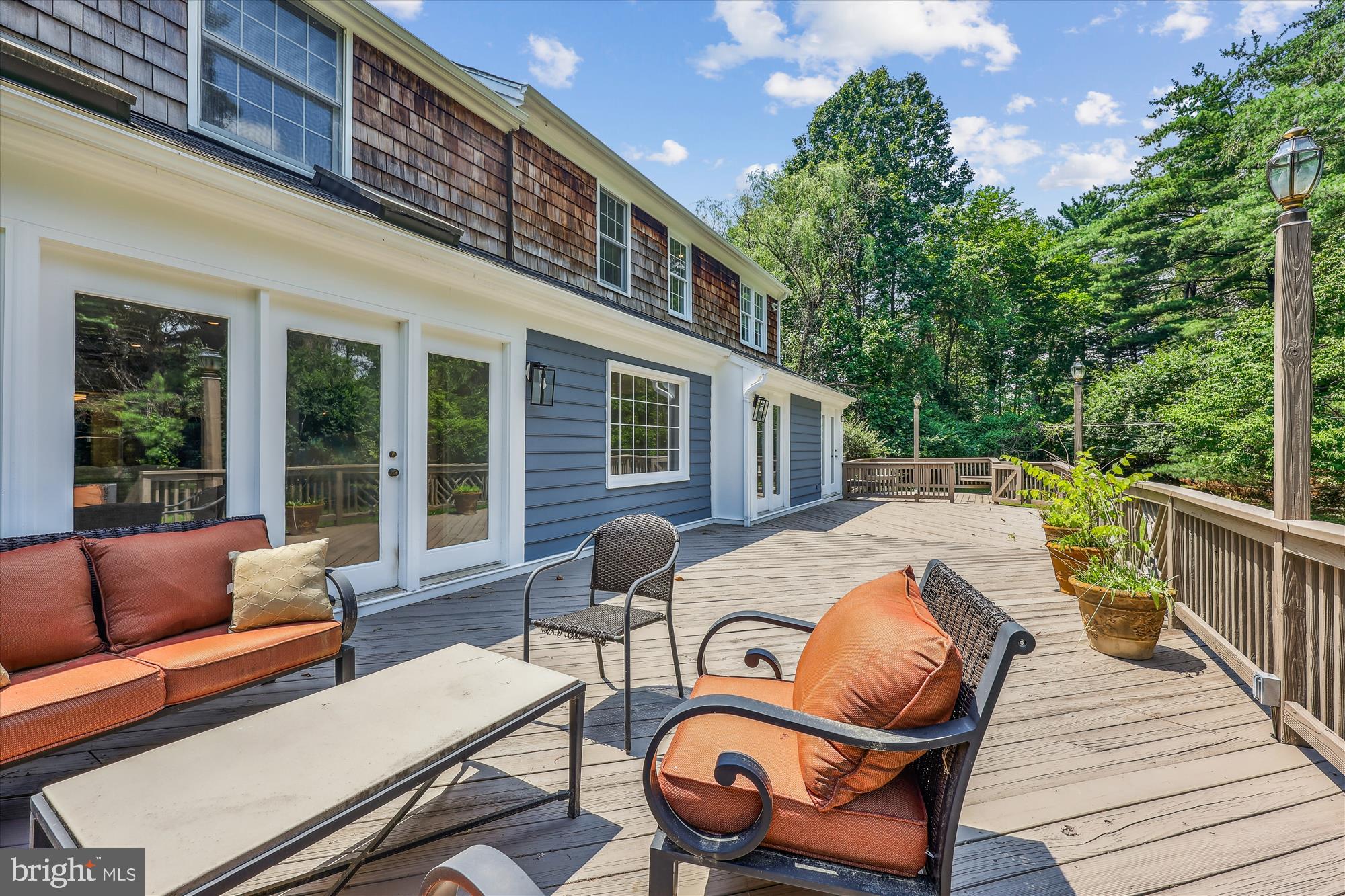 FALLS BEND - Residential