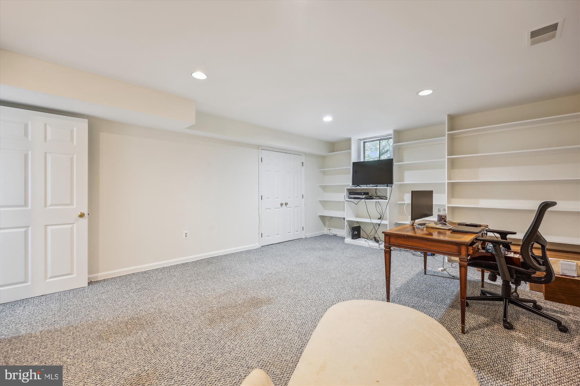 FALLS BEND - Residential