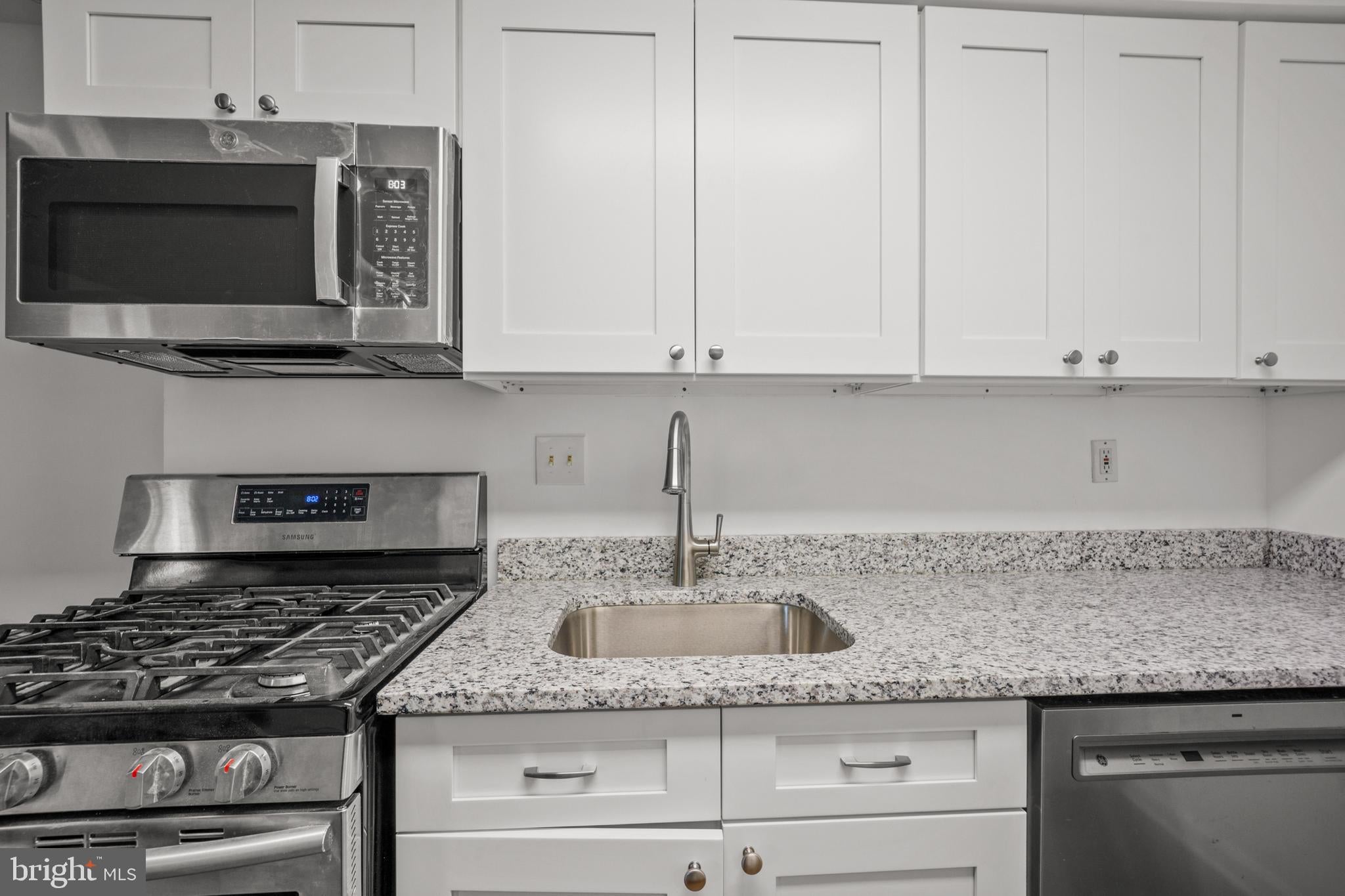 300 BYBERRY ROAD 00 L6