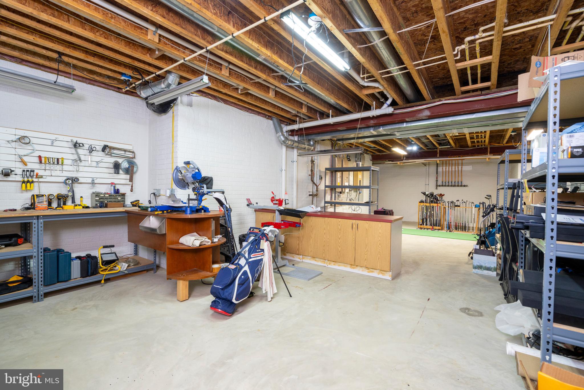 HAMPTON - Residential