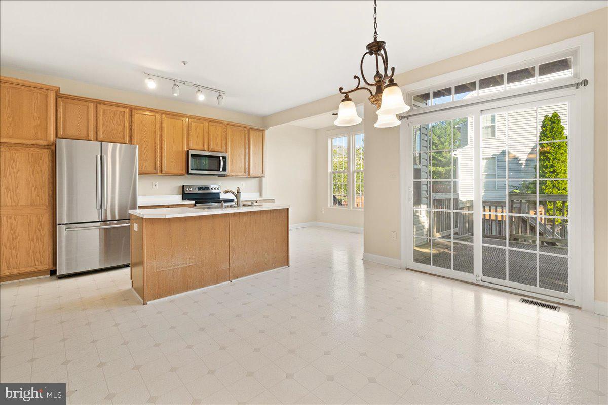 BALLENGER CROSSING - Residential