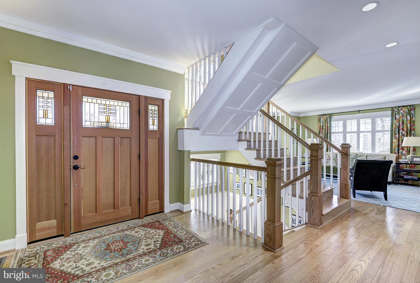 MCLEAN MANOR - Residential