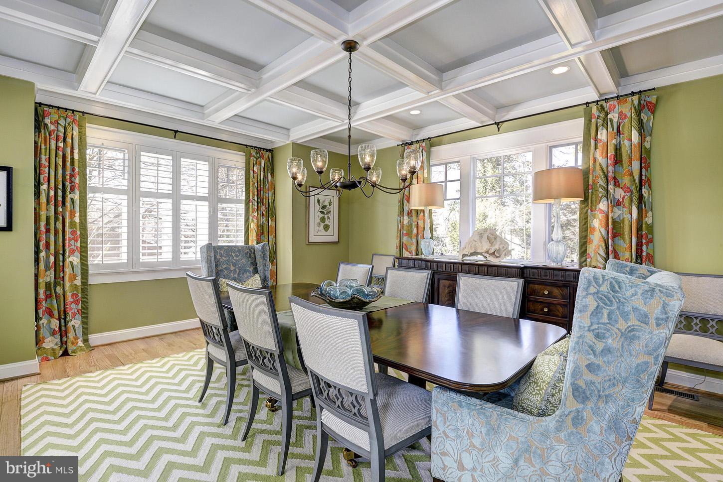 MCLEAN MANOR - Residential