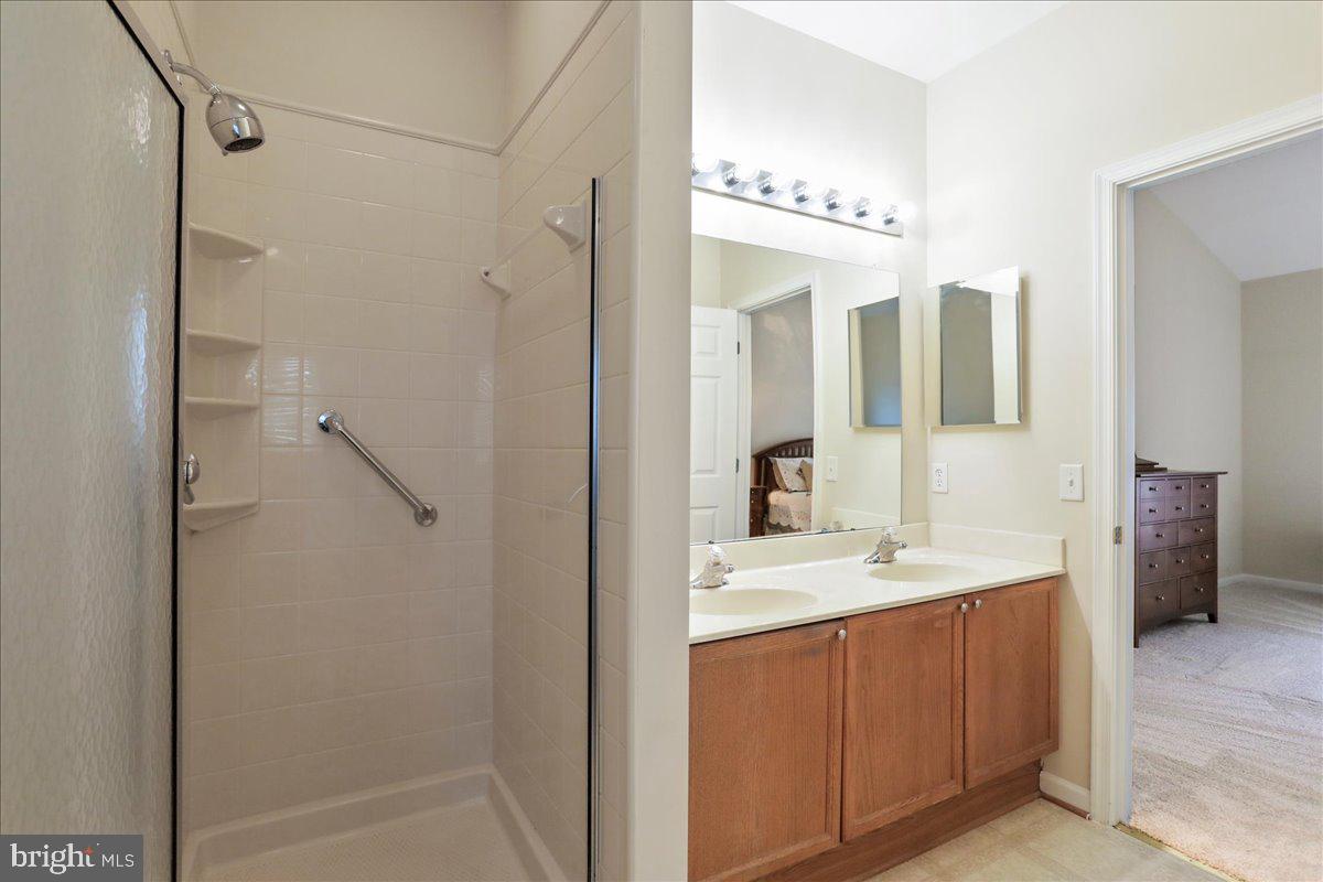 STONEBRIDGE - Residential