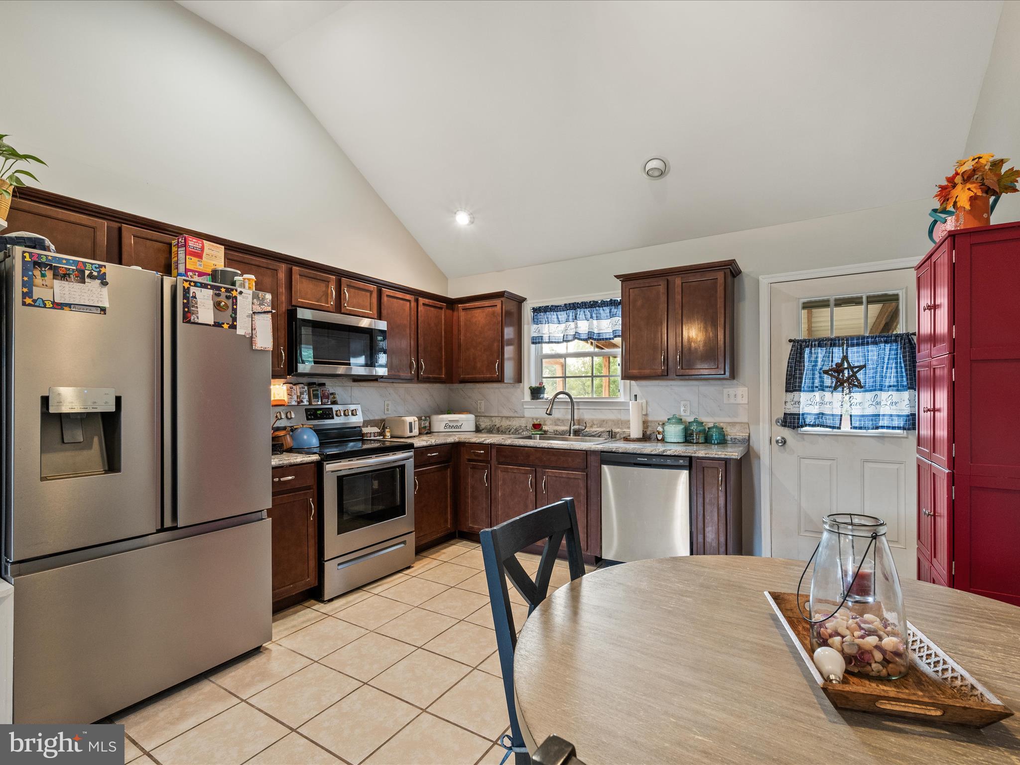 MOHR'S LANDING - Residential