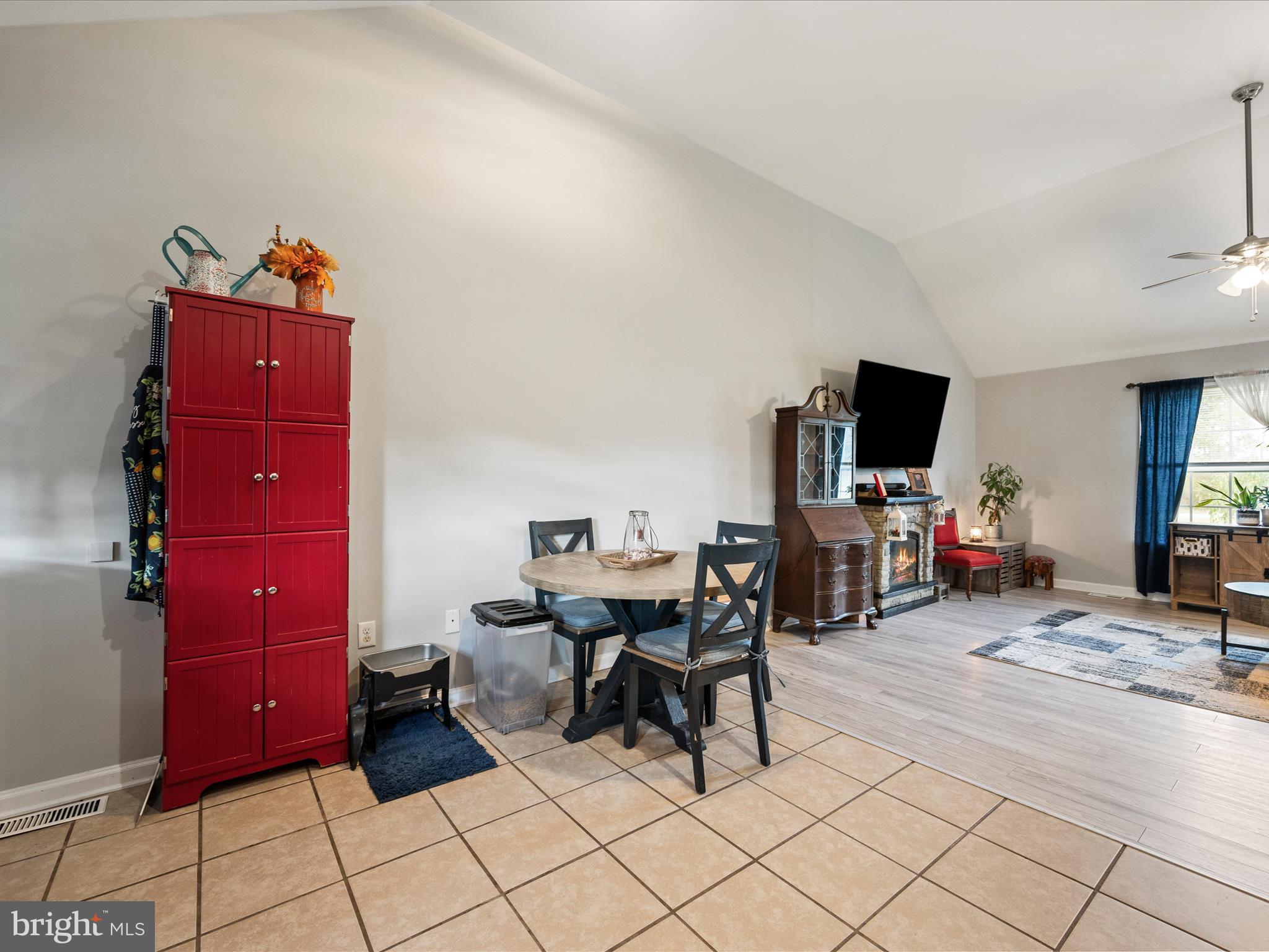 MOHR'S LANDING - Residential