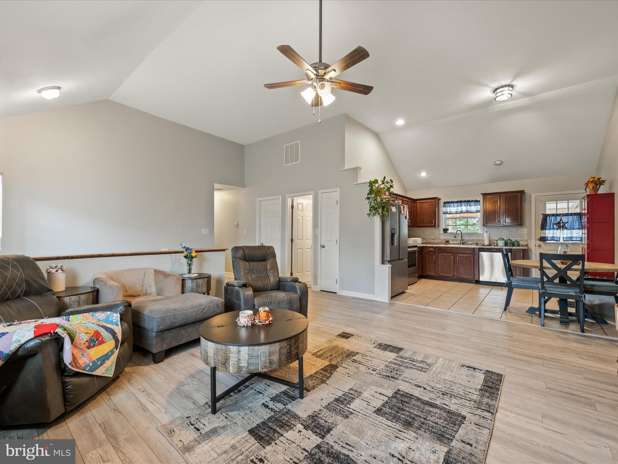 MOHR'S LANDING - Residential