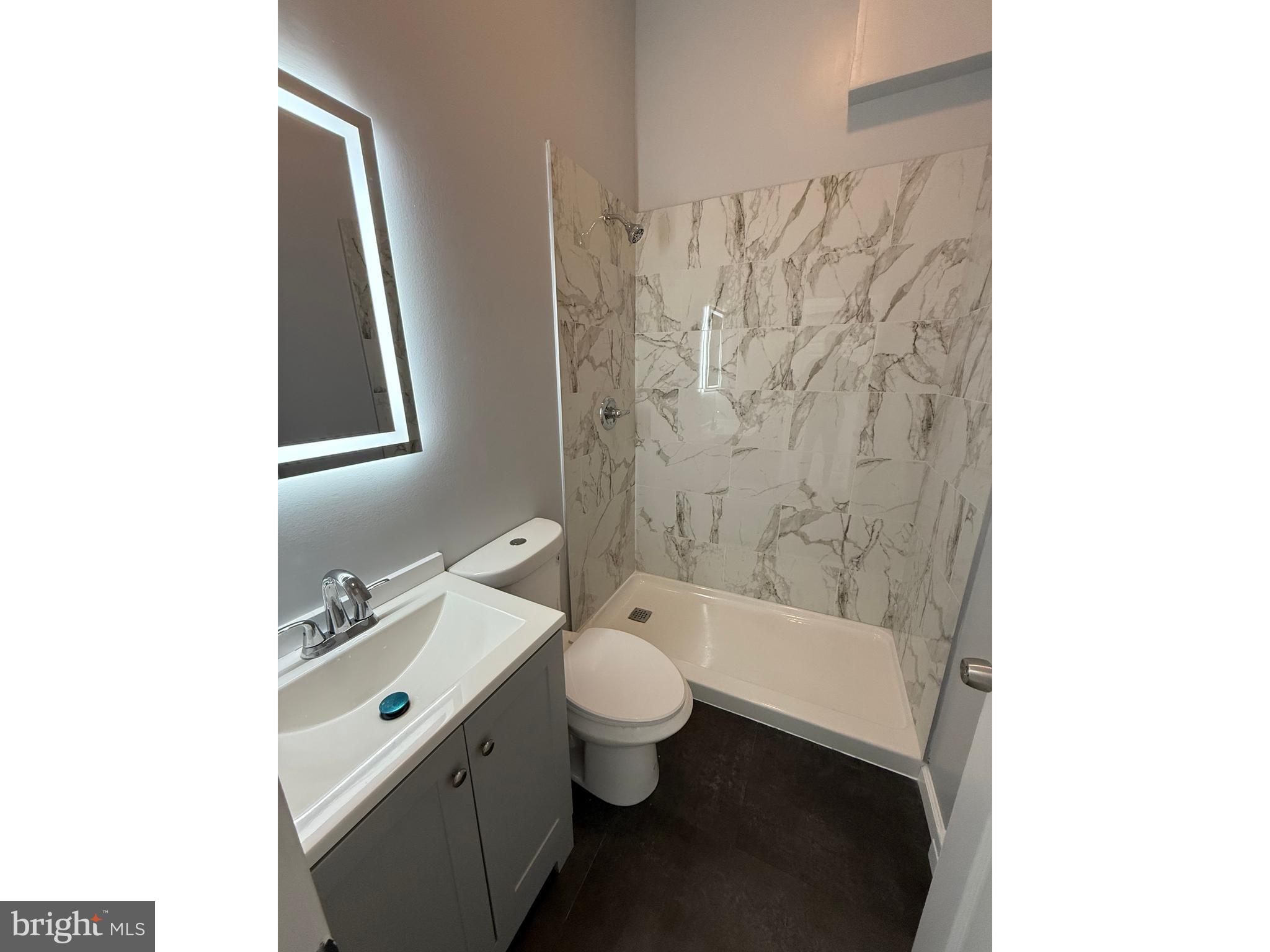 READING - Residential Lease