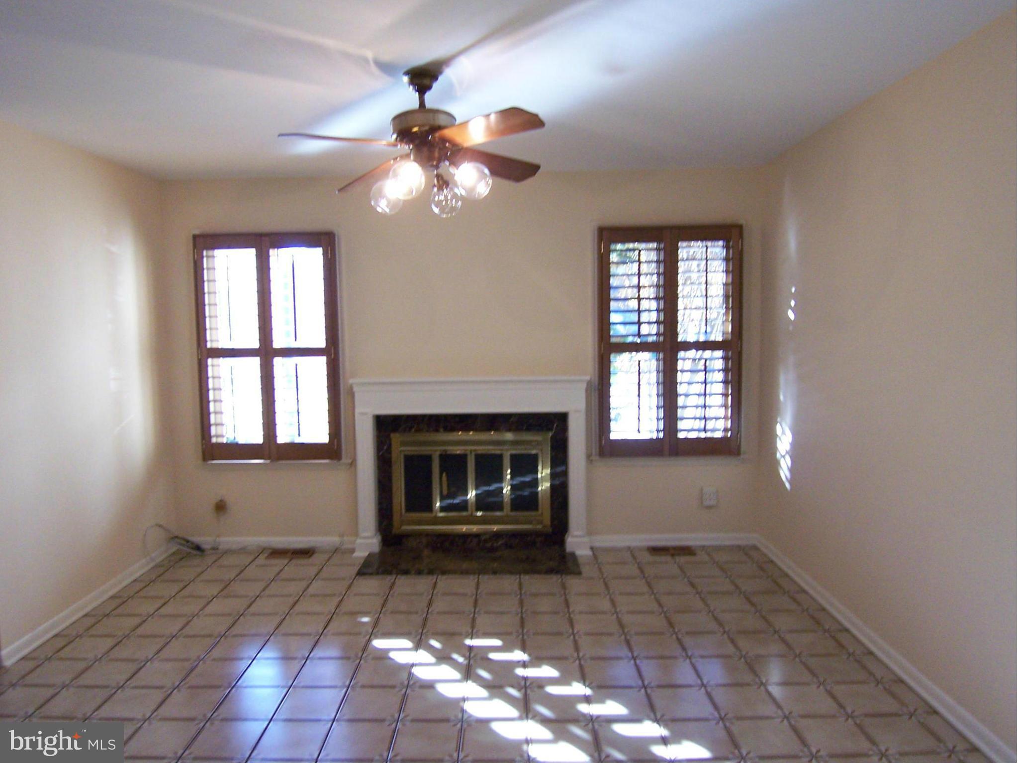 ROLAND SPRINGS - Residential